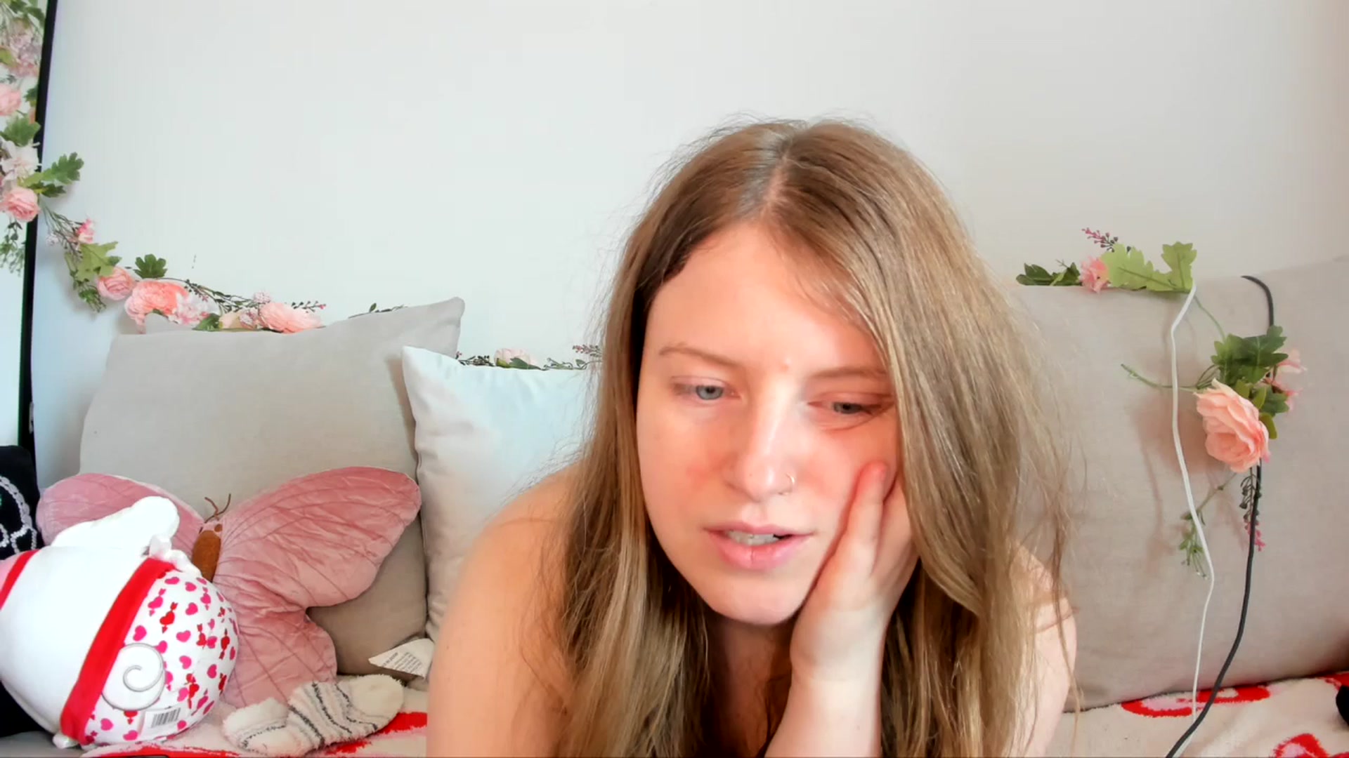 Gallery image thumbnail from PrincessEffie's myfreecams stream on, 04/25/2026, 21:42 image 10 of 20
