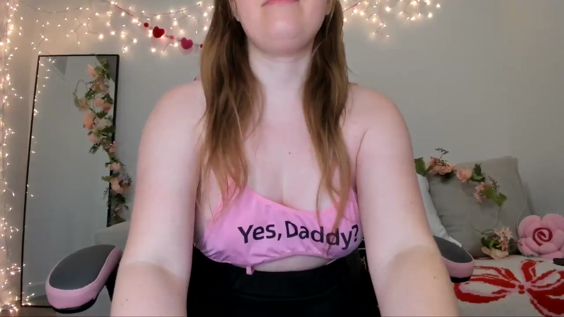 Gallery image thumbnail from PrincessEffie's myfreecams stream on, 05/04/2026, 04:03 image 10 of 20