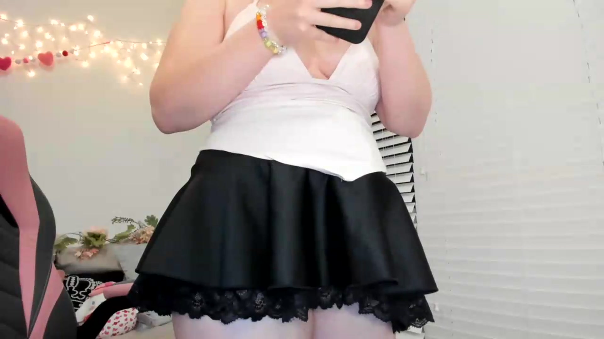 Gallery image thumbnail from PrincessEffie's myfreecams stream on, 06/04/2026, 04:18 image 16 of 20