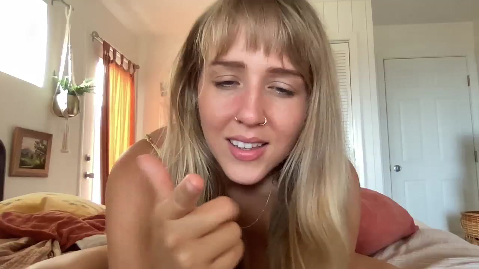 Gallery image thumbnail from PrincessElla_'s myfreecams stream on, 08/06/2023, 01:59 image 13 of 20