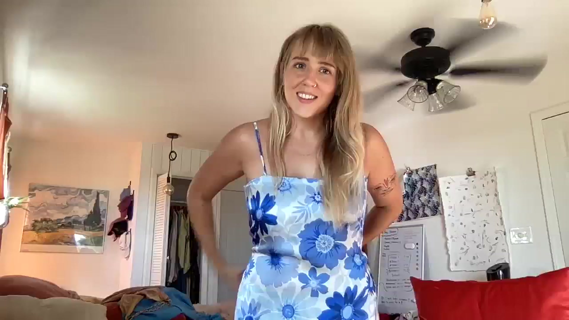 Gallery image thumbnail from PrincessElla_'s myfreecams stream on, 08/06/2023, 03:23 image 3 of 20
