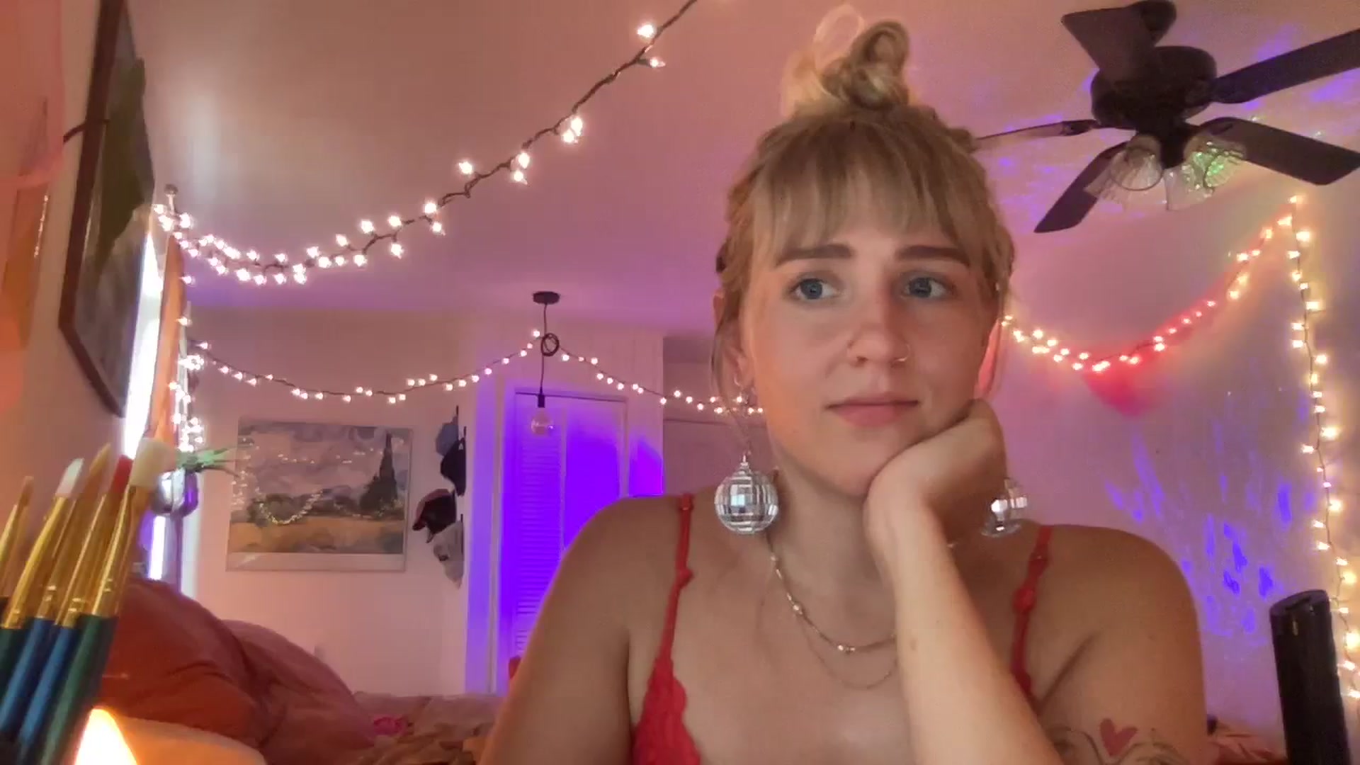 Gallery image thumbnail from PrincessElla_'s myfreecams stream on, 08/11/2023, 01:51 image 12 of 20