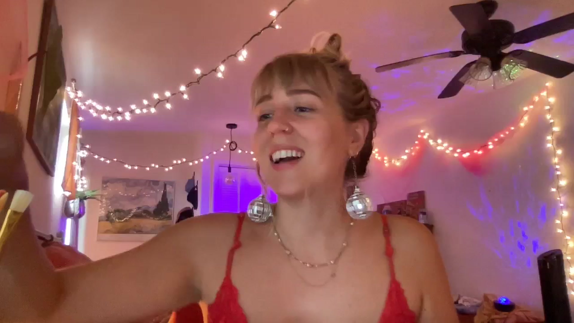 Gallery image thumbnail from PrincessElla_'s myfreecams stream on, 08/11/2023, 01:51 image 19 of 20
