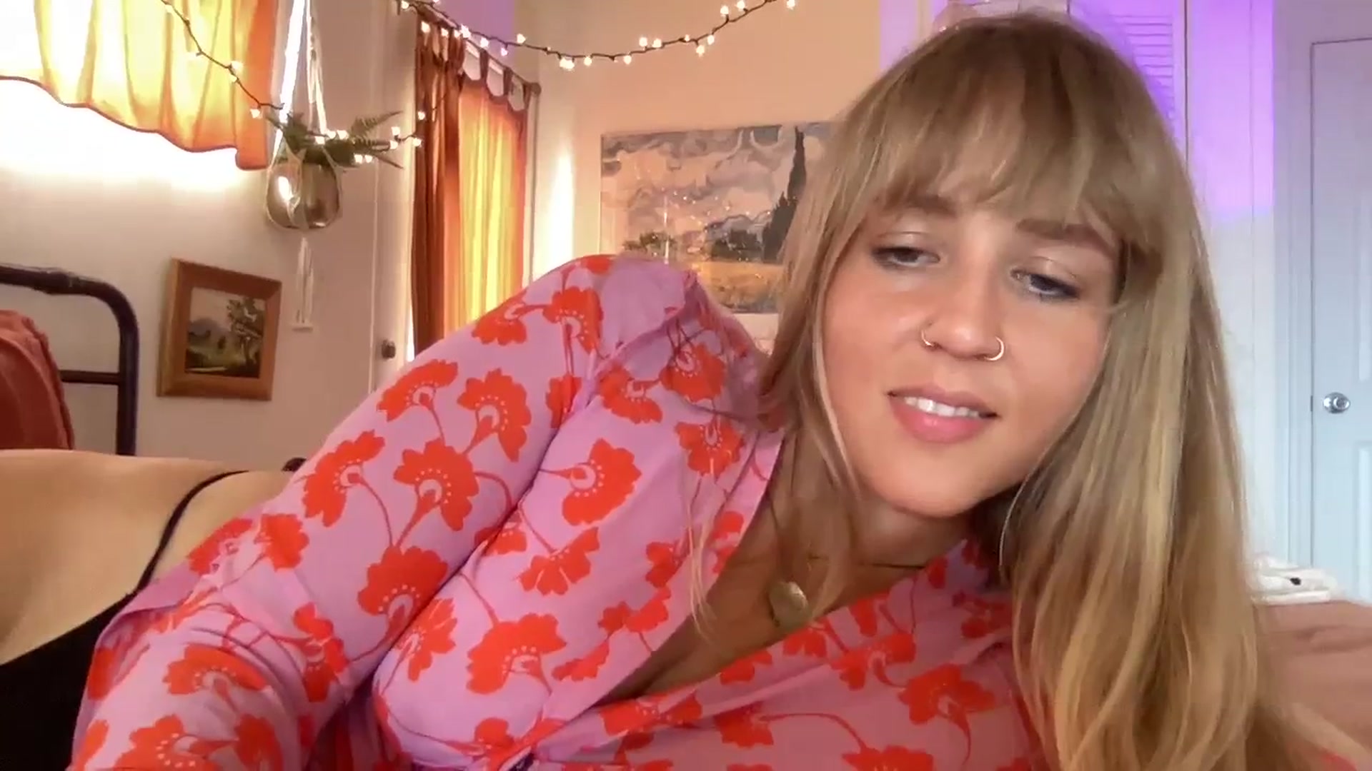 Gallery image thumbnail from PrincessElla_'s myfreecams stream on, 08/30/2023, 24:12 image 15 of 20