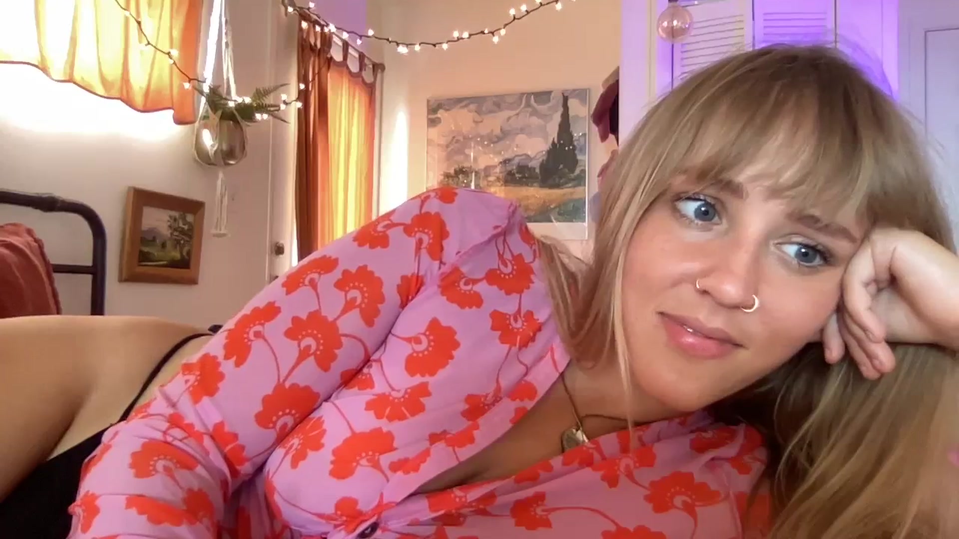 Gallery image thumbnail from PrincessElla_'s myfreecams stream on, 08/30/2023, 24:12 image 11 of 20