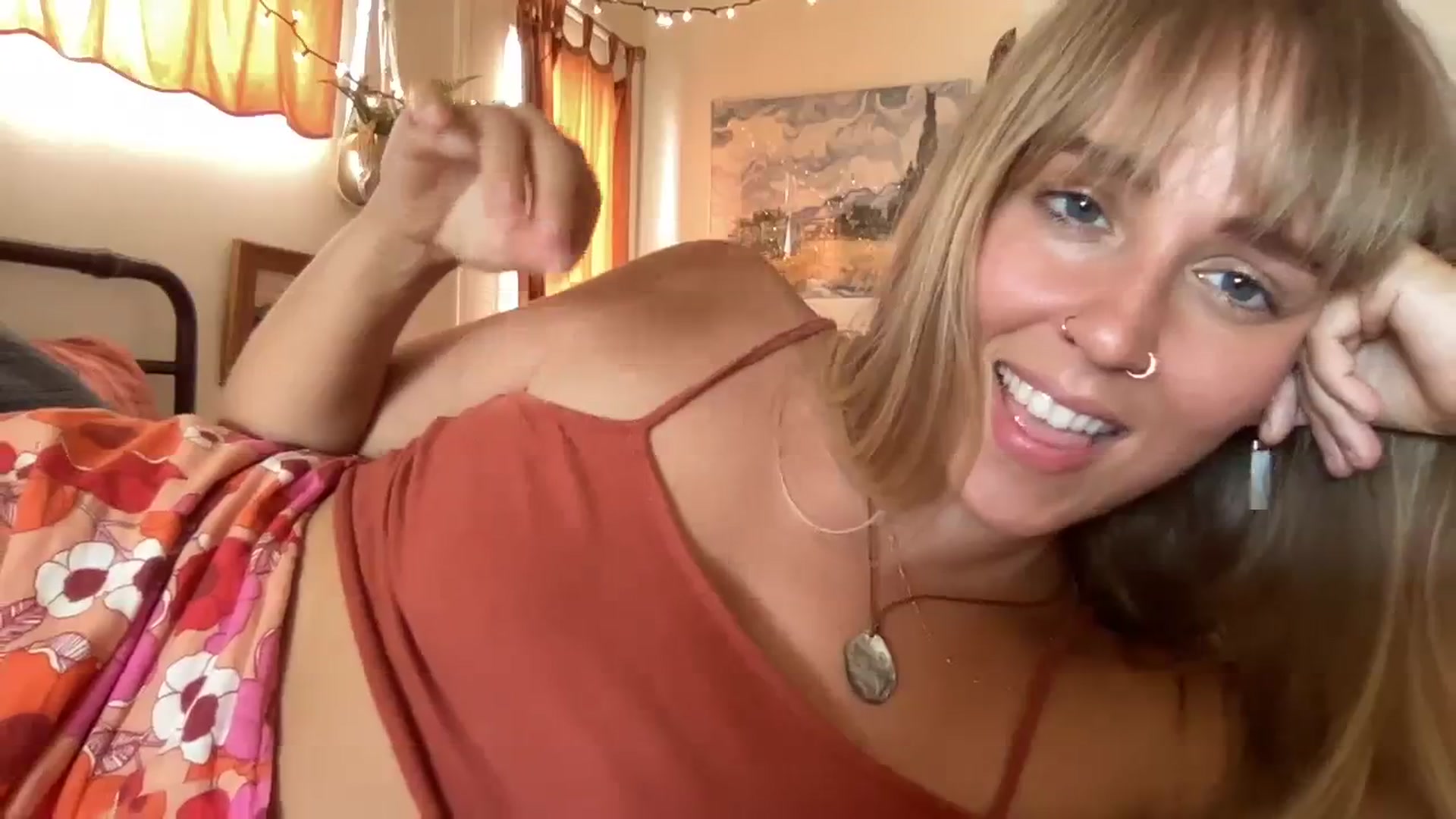 Gallery image thumbnail from PrincessElla_'s myfreecams stream on, 09/05/2023, 23:40 image 15 of 20