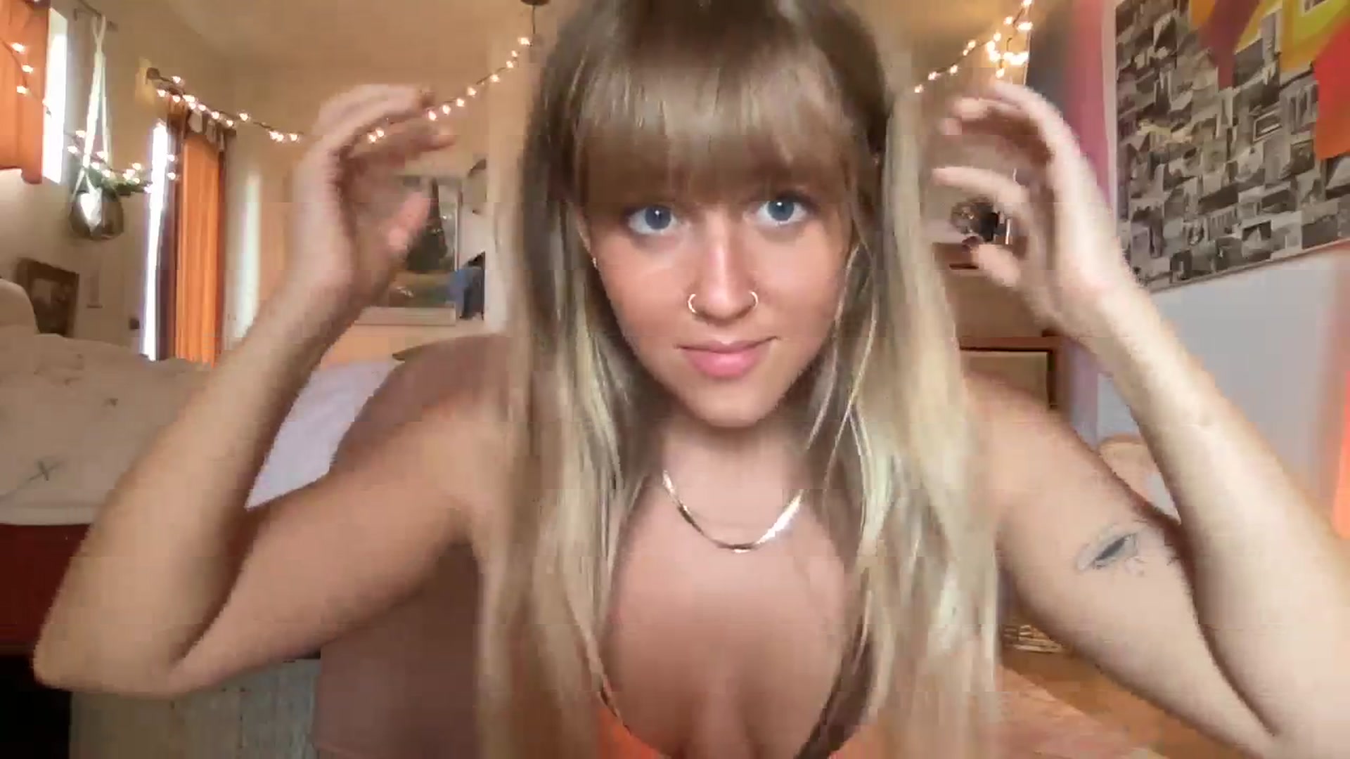 Gallery image thumbnail from PrincessElla_'s myfreecams stream on, 09/21/2023, 02:15 image 15 of 20
