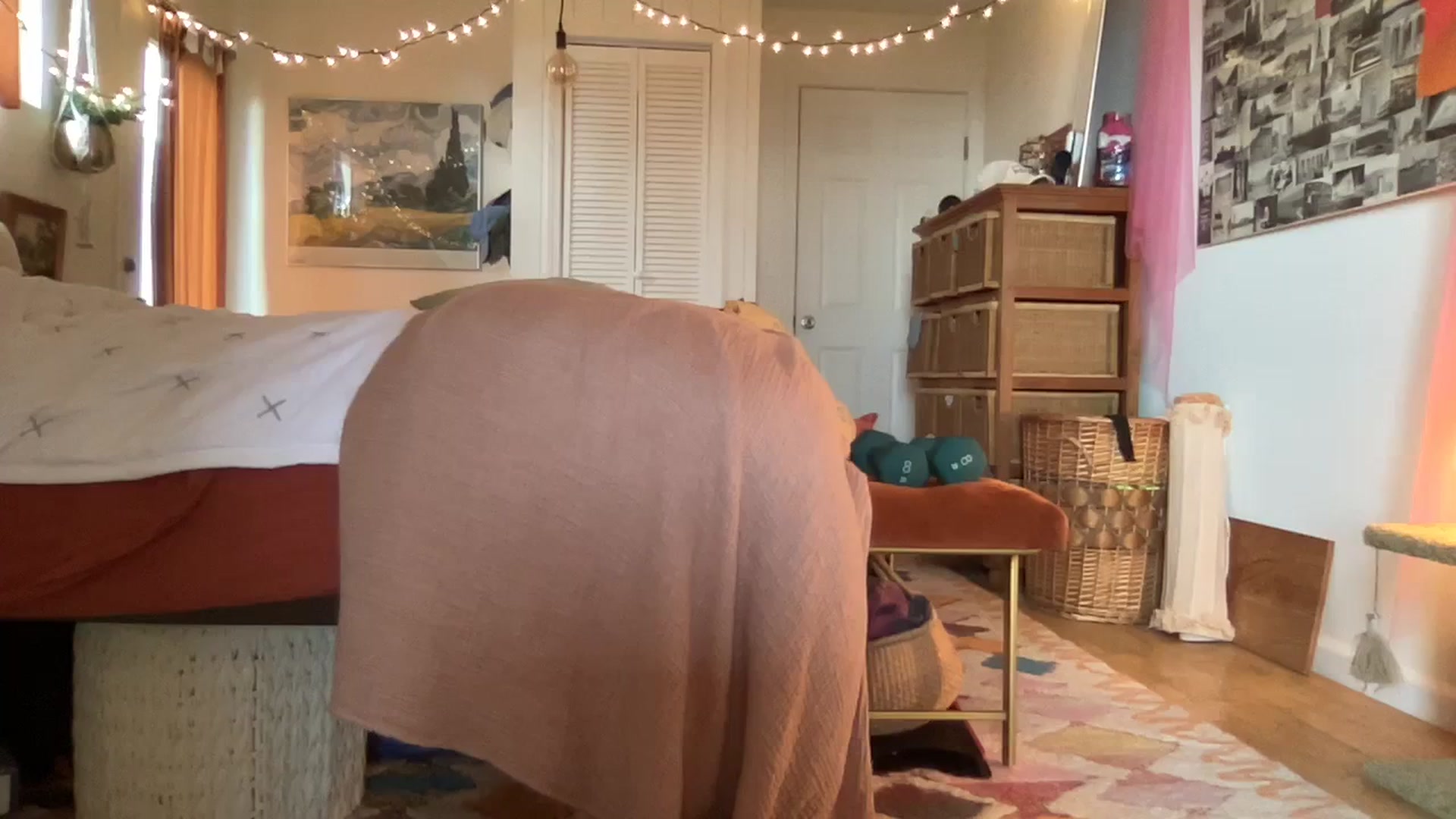 Gallery image thumbnail from PrincessElla_'s myfreecams stream on, 09/21/2023, 02:15 image 14 of 20