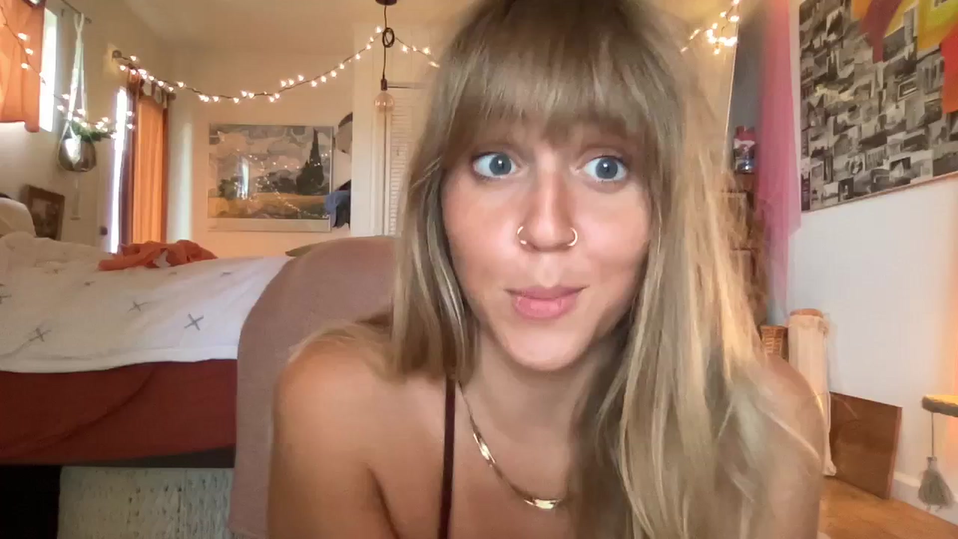Gallery image thumbnail from PrincessElla_'s myfreecams stream on, 09/21/2023, 02:15 image 19 of 20