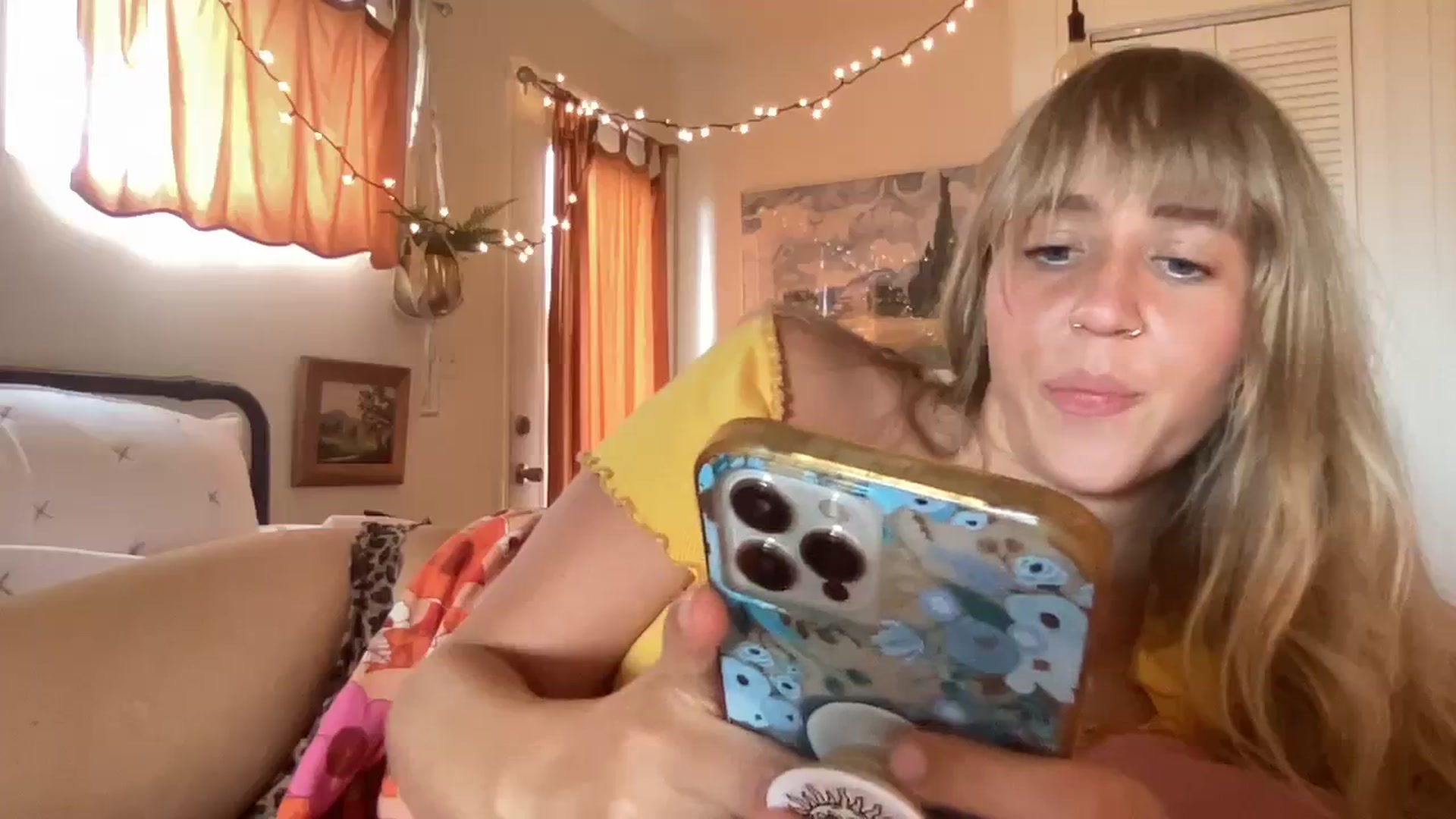 Gallery image thumbnail from PrincessElla_'s myfreecams stream on, 10/02/2023, 01:22 image 9 of 20