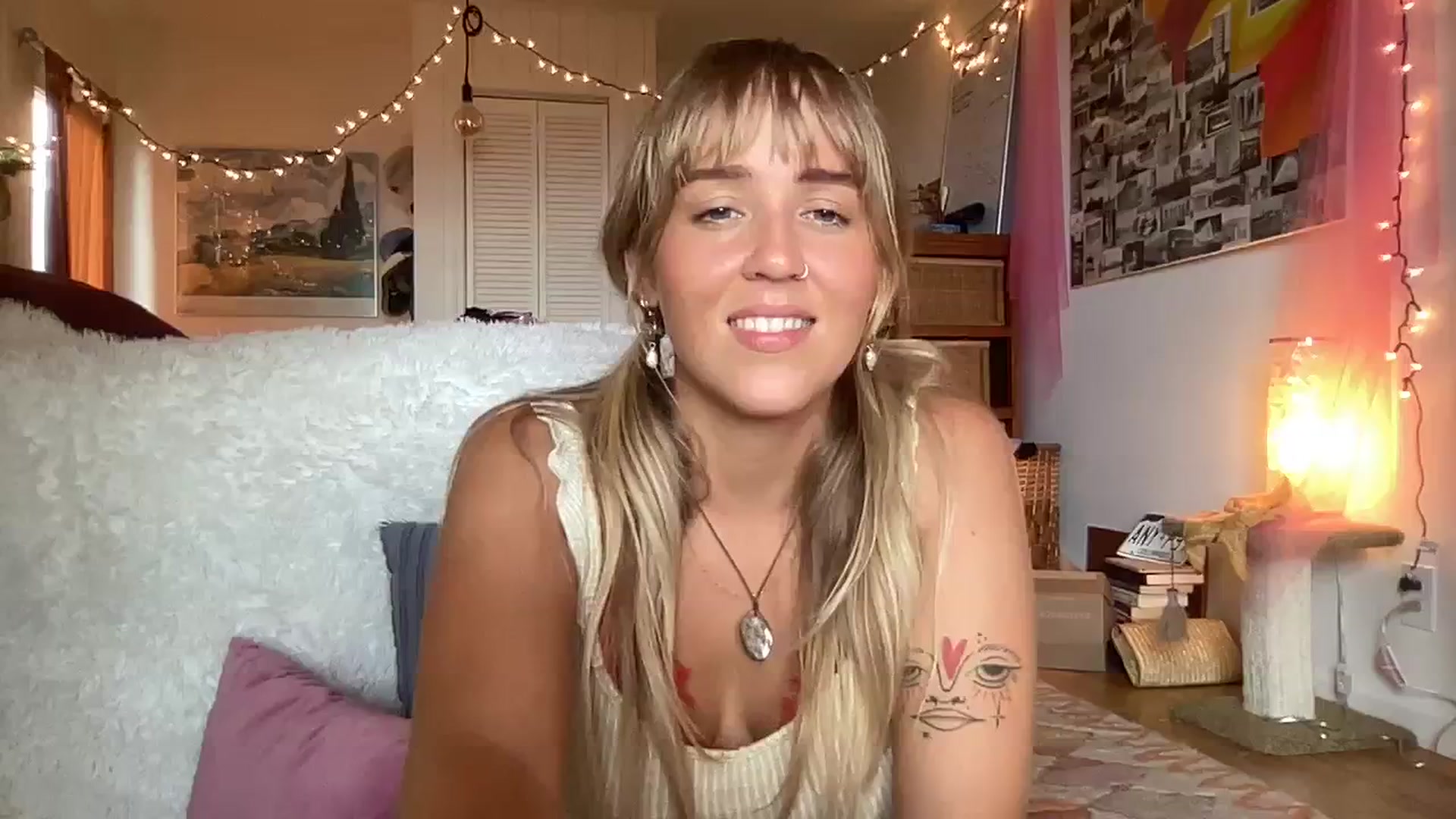 Gallery image thumbnail from PrincessElla_'s myfreecams stream on, 10/08/2023, 24:59 image 14 of 20