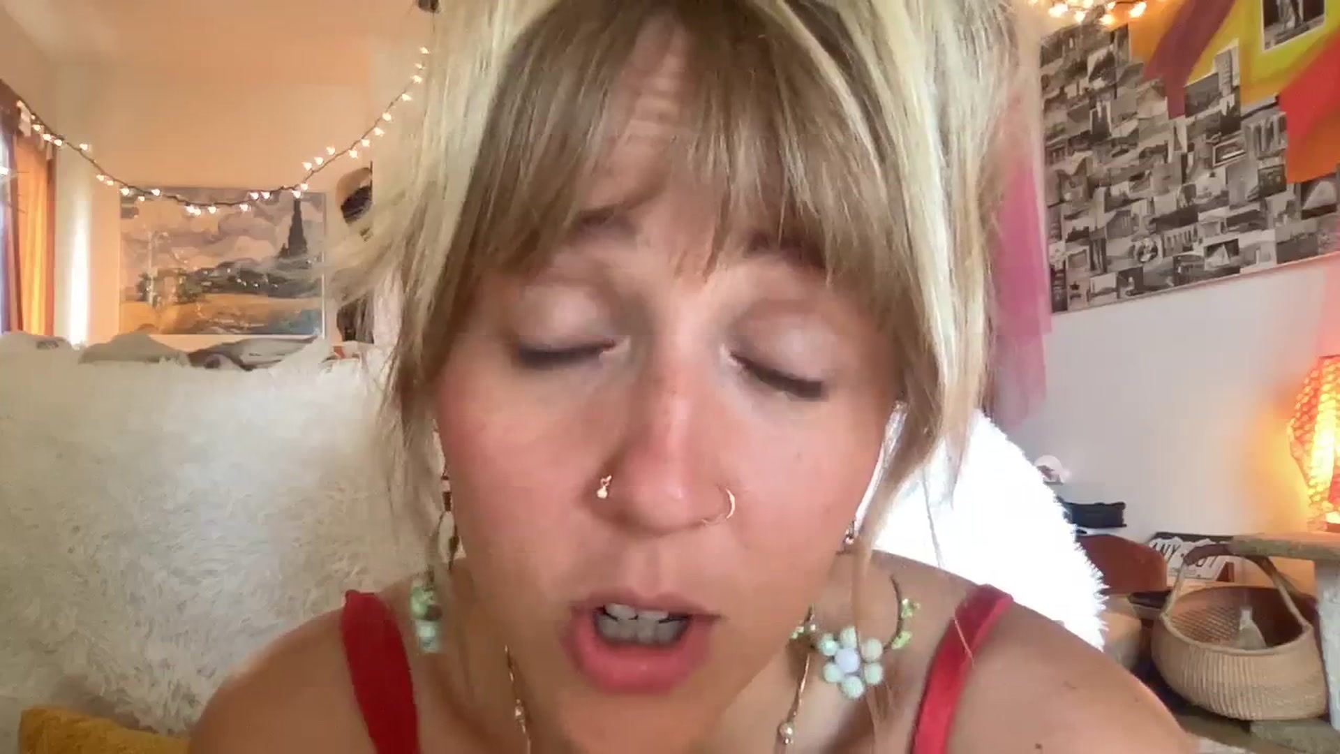 Gallery image thumbnail from PrincessElla_'s myfreecams stream on, 10/13/2023, 20:03 image 13 of 20