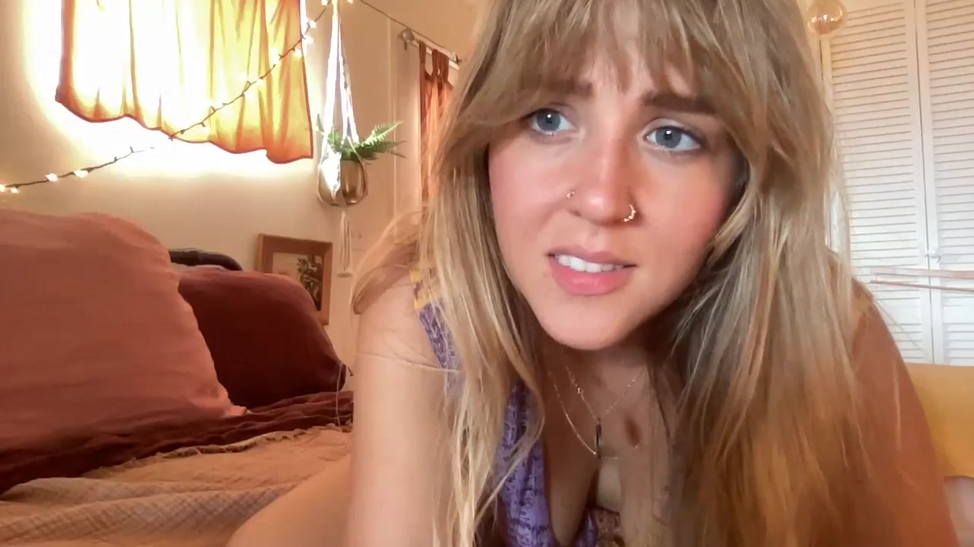 Gallery image thumbnail from PrincessElla_'s myfreecams stream on, 10/28/2023, 24:12 image 11 of 20