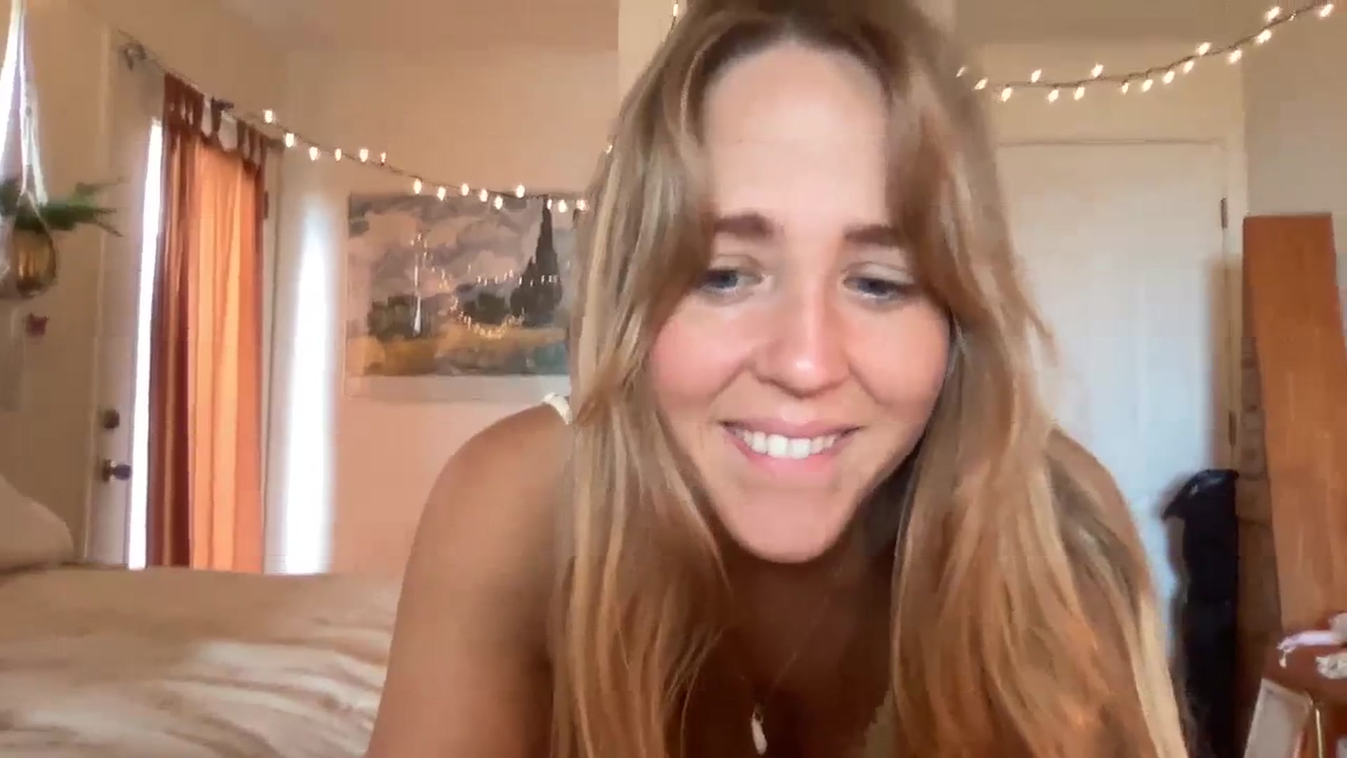 Gallery image thumbnail from PrincessElla_'s myfreecams stream on, 12/08/2023, 21:22 image 11 of 20