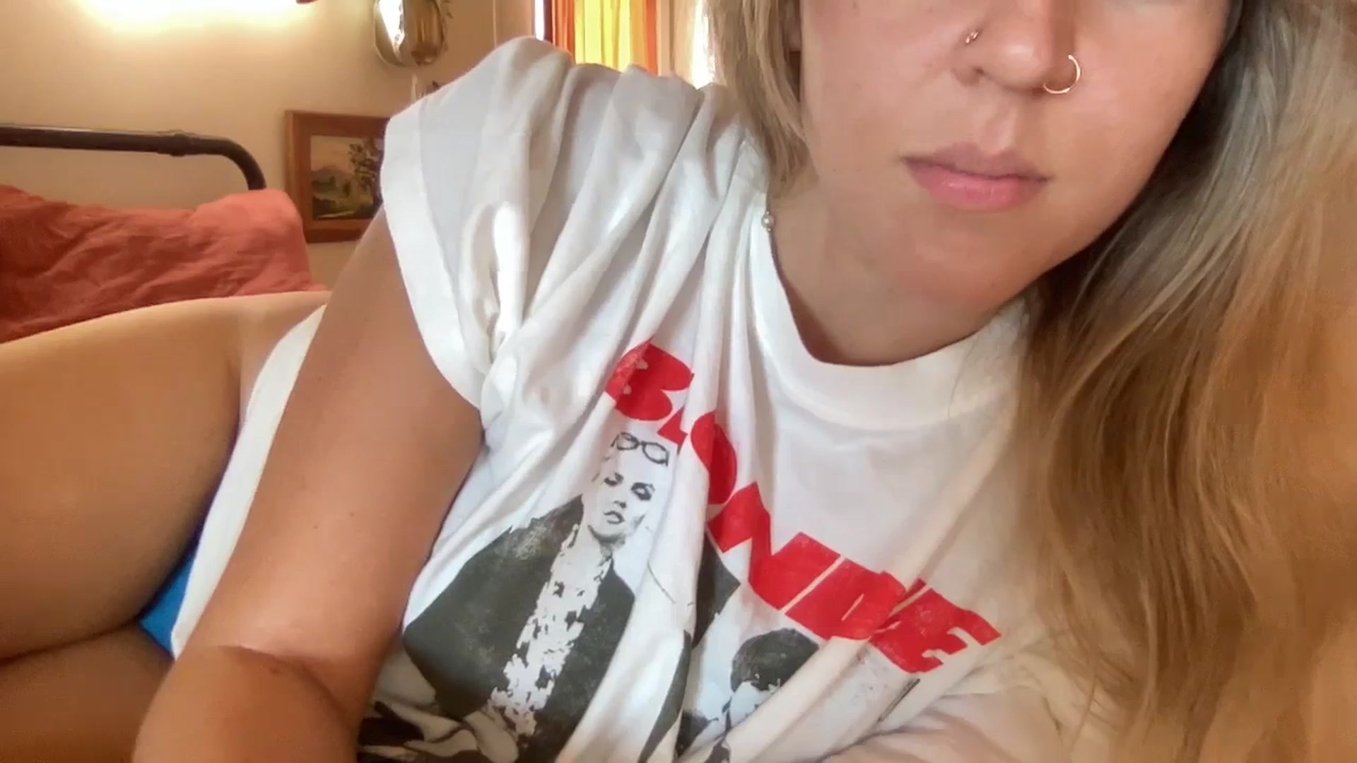 Gallery image thumbnail from PrincessElla_'s myfreecams stream on, 12/15/2023, 22:11 image 14 of 20
