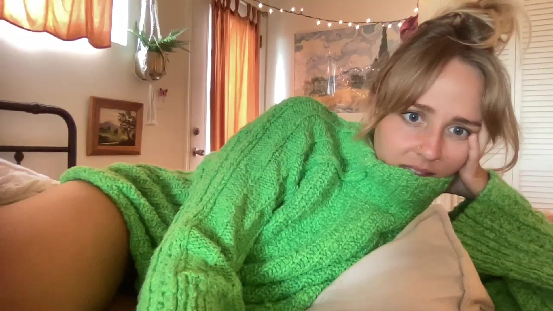 Gallery image thumbnail from PrincessElla_'s myfreecams stream on, 12/19/2023, 02:13 image 15 of 20