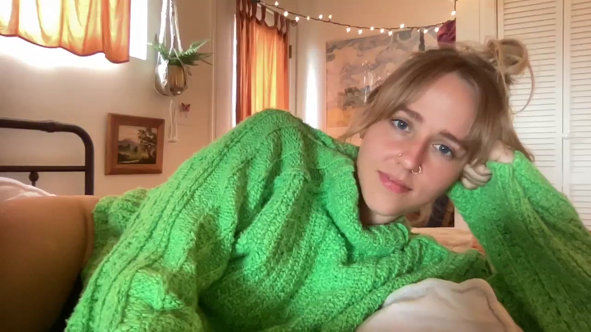 Gallery image thumbnail from PrincessElla_'s myfreecams stream on, 12/19/2023, 02:13 image 4 of 20