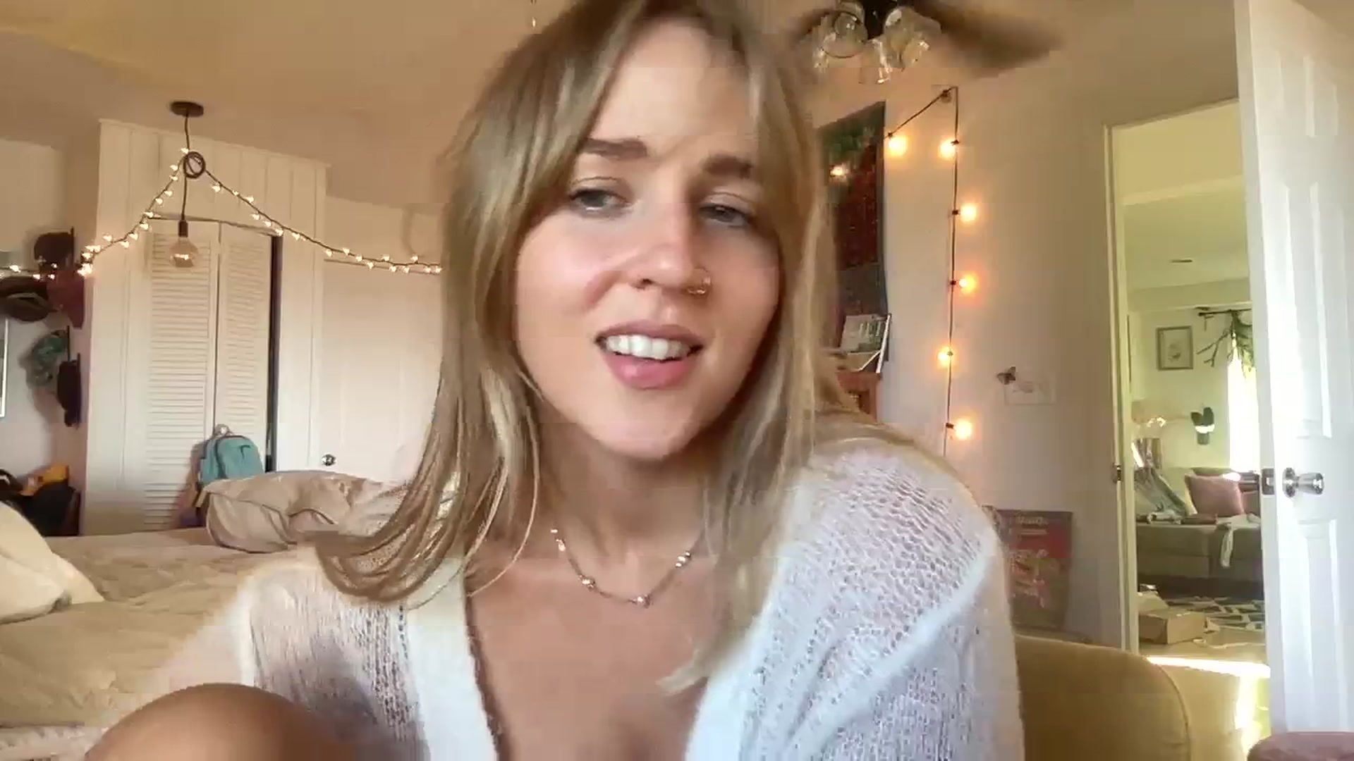 Gallery image thumbnail from PrincessElla_'s myfreecams stream on, 01/06/2024, 01:09 image 19 of 20