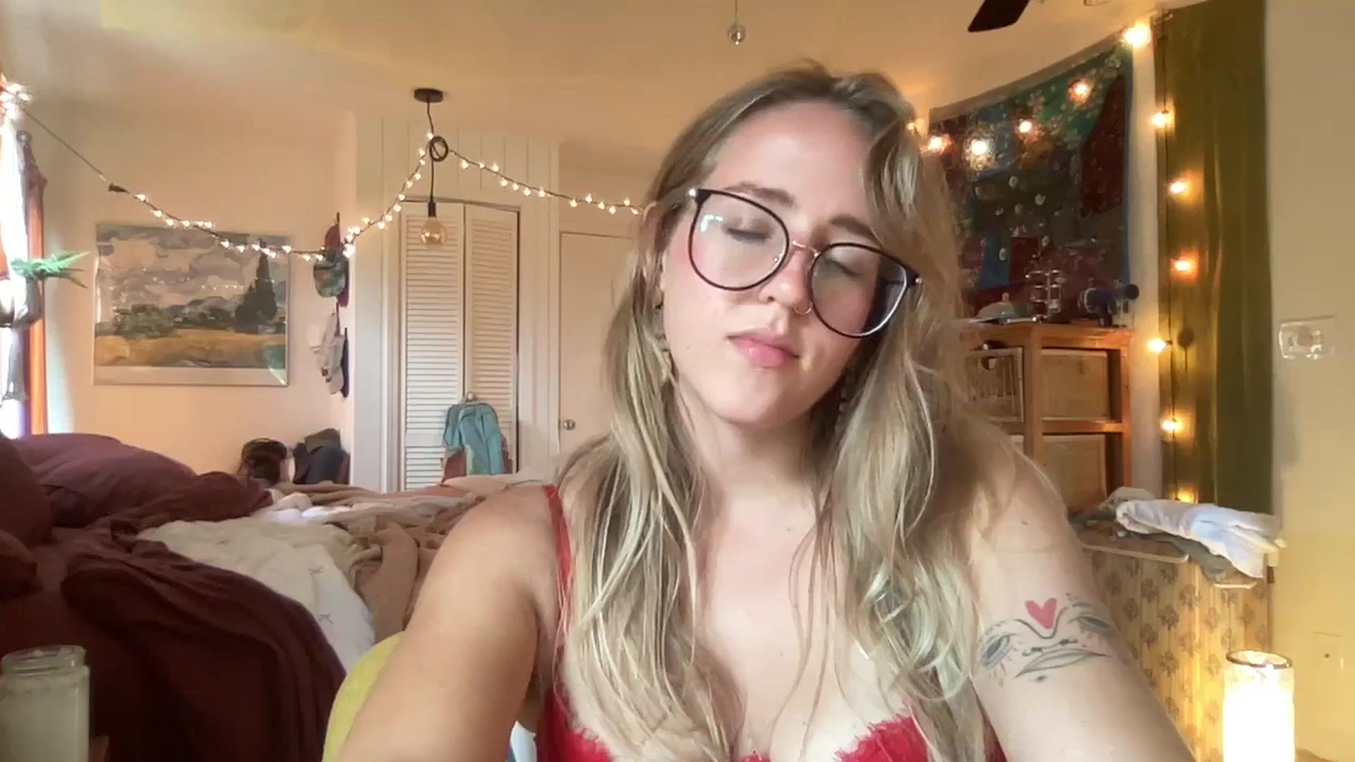 Gallery image thumbnail from PrincessElla_'s myfreecams stream on, 02/02/2024, 23:15 image 10 of 20