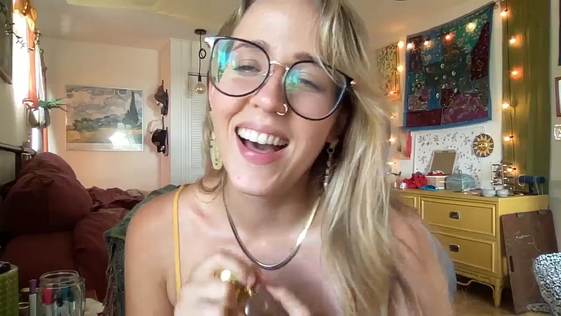 Gallery image thumbnail from PrincessElla_'s myfreecams stream on, 02/18/2024, 02:30 image 11 of 20