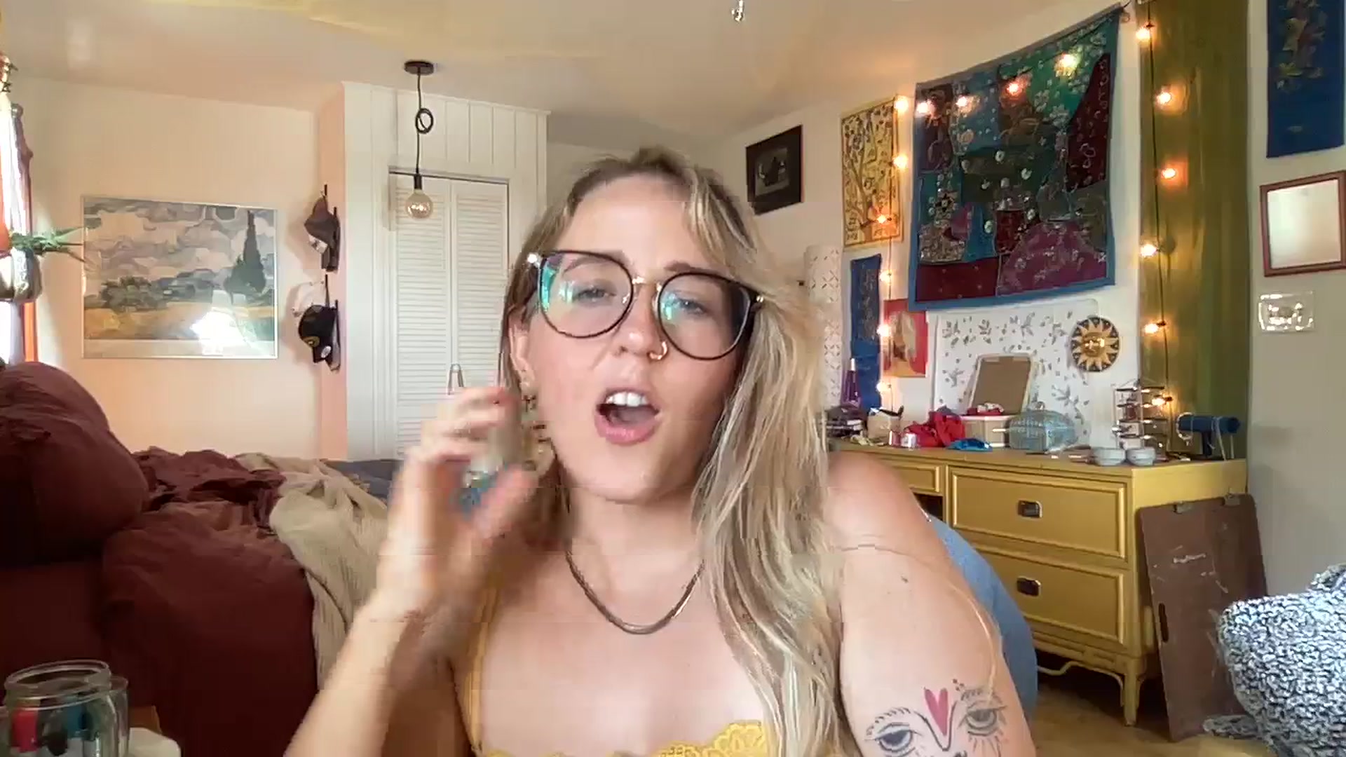 Gallery image thumbnail from PrincessElla_'s myfreecams stream on, 02/18/2024, 02:30 image 13 of 20
