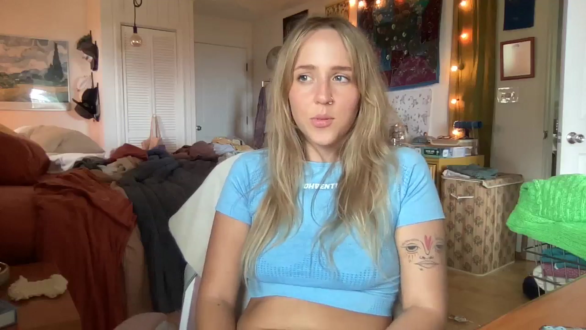 Gallery image thumbnail from PrincessElla_'s myfreecams stream on, 02/27/2024, 10:01 image 4 of 20