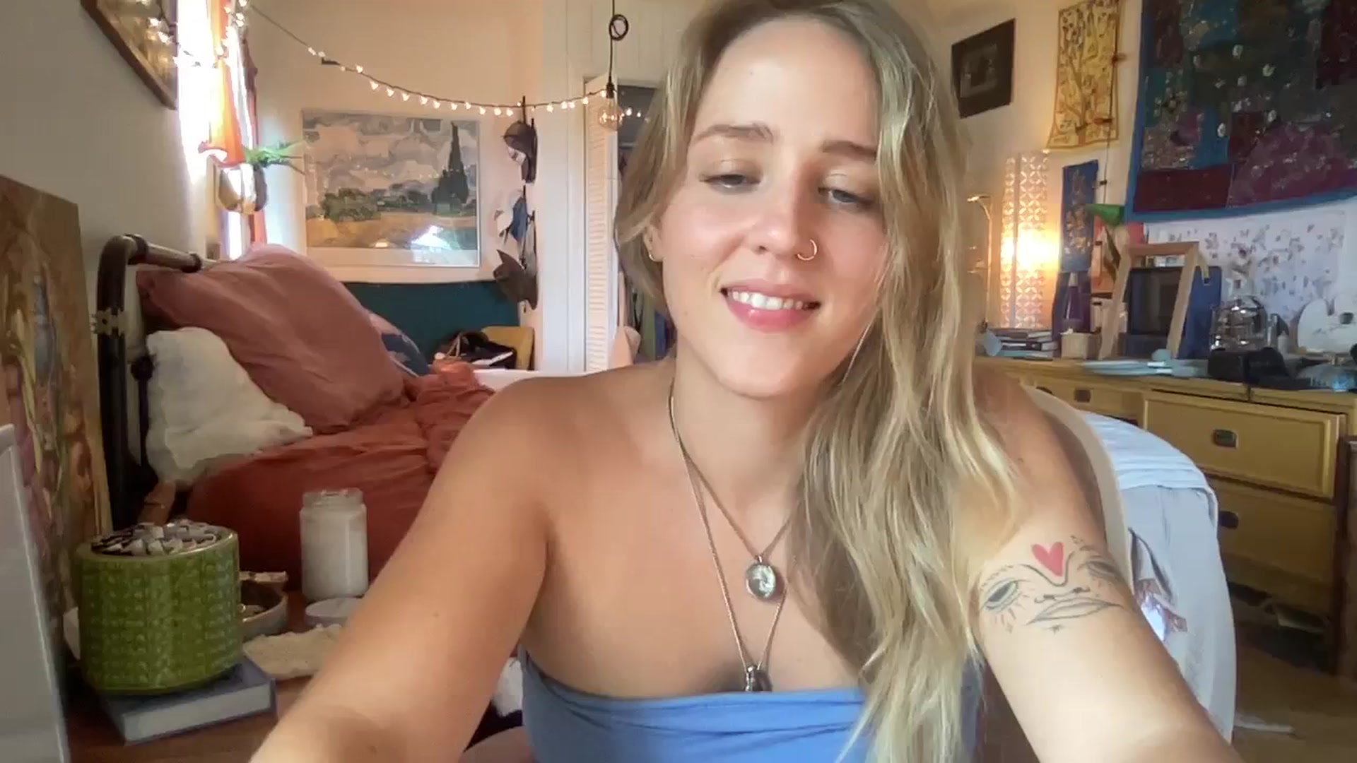 Gallery image thumbnail from PrincessElla_'s myfreecams stream on, 03/14/2024, 24:26 image 2 of 20