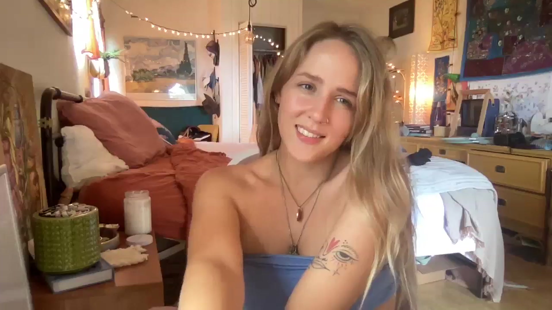 Gallery image thumbnail from PrincessElla_'s myfreecams stream on, 03/14/2024, 24:26 image 19 of 20