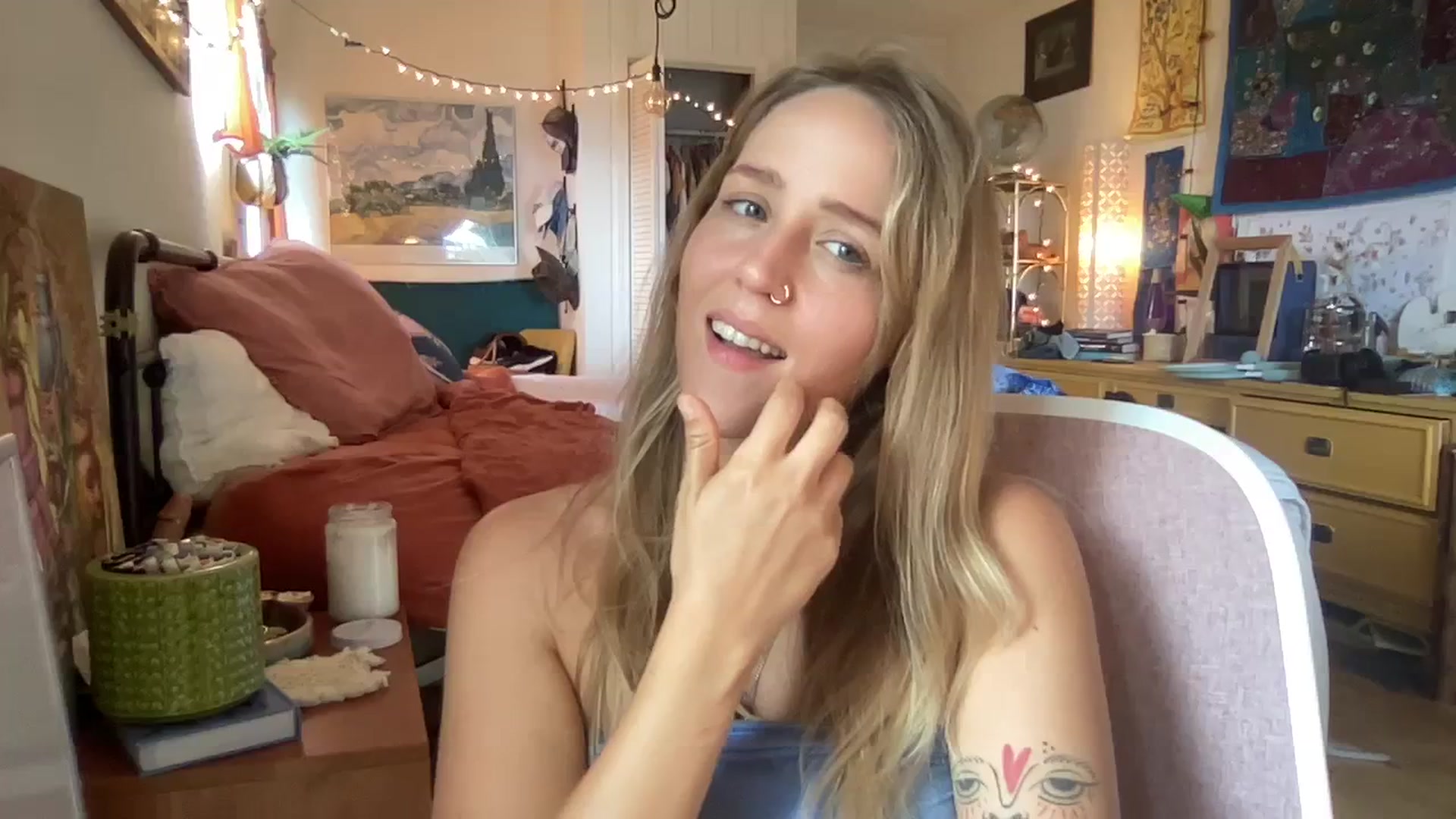 Gallery image thumbnail from PrincessElla_'s myfreecams stream on, 03/14/2024, 24:26 image 14 of 20