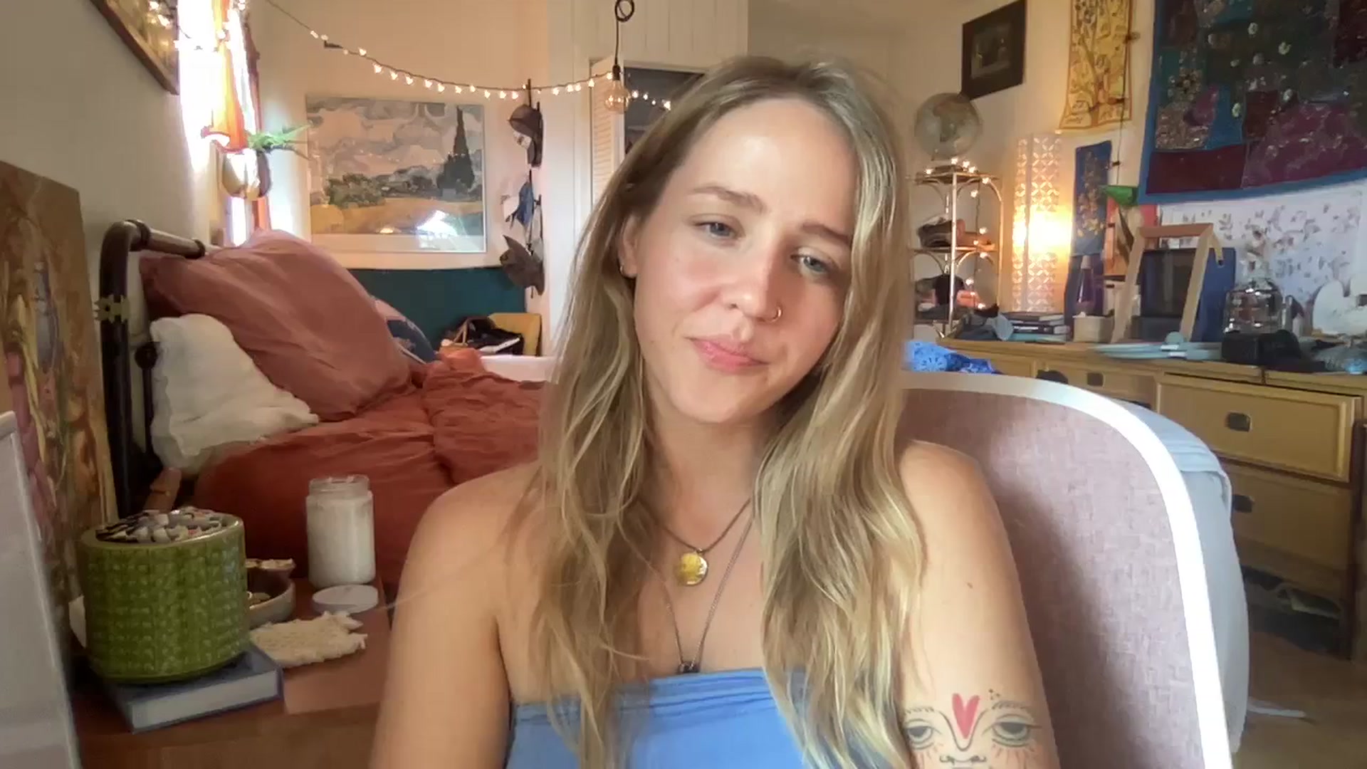 Gallery image thumbnail from PrincessElla_'s myfreecams stream on, 03/14/2024, 24:26 image 13 of 20
