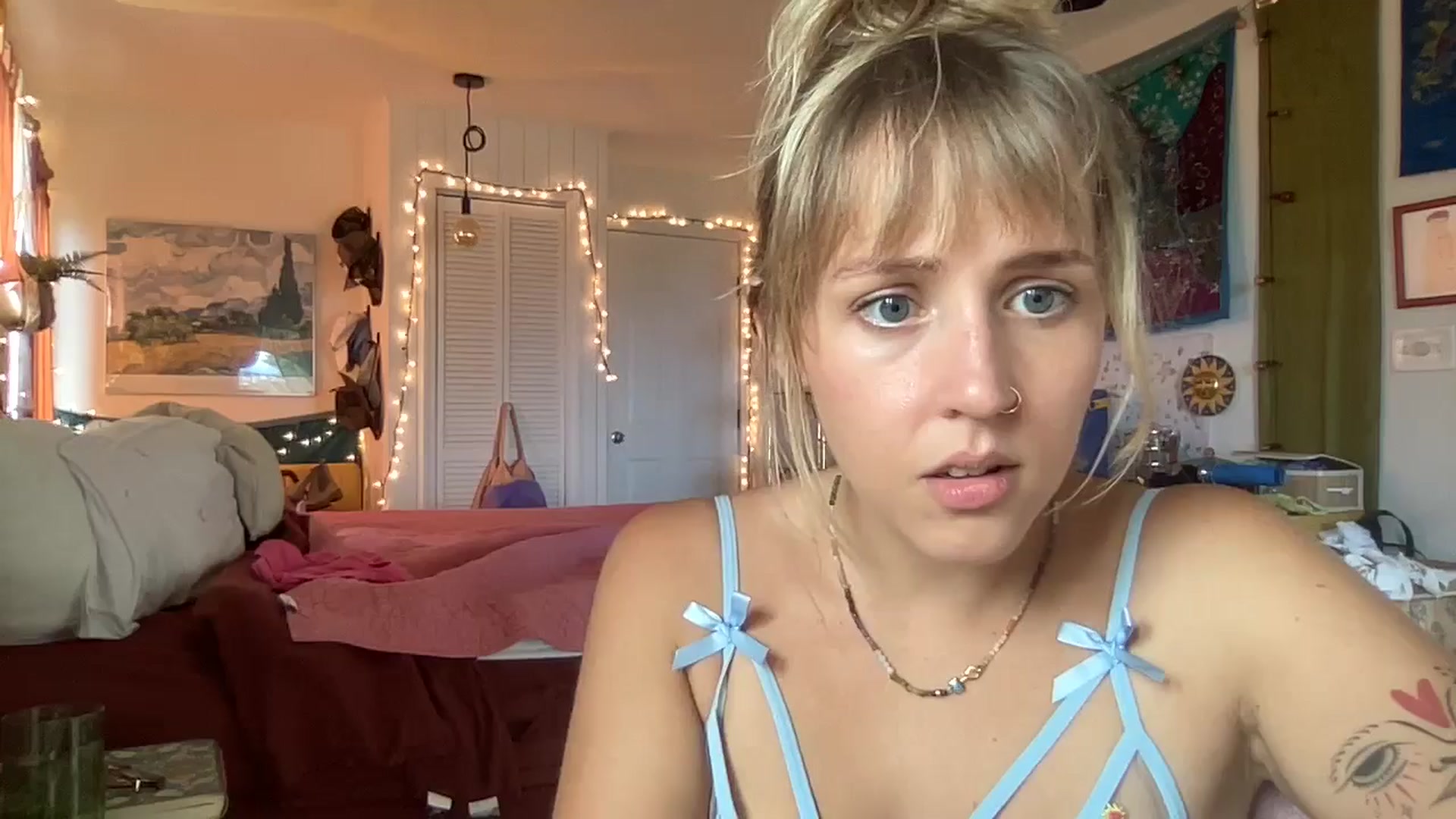 Gallery image thumbnail from PrincessElla_'s myfreecams stream on, 04/26/2024, 22:39 image 20 of 20