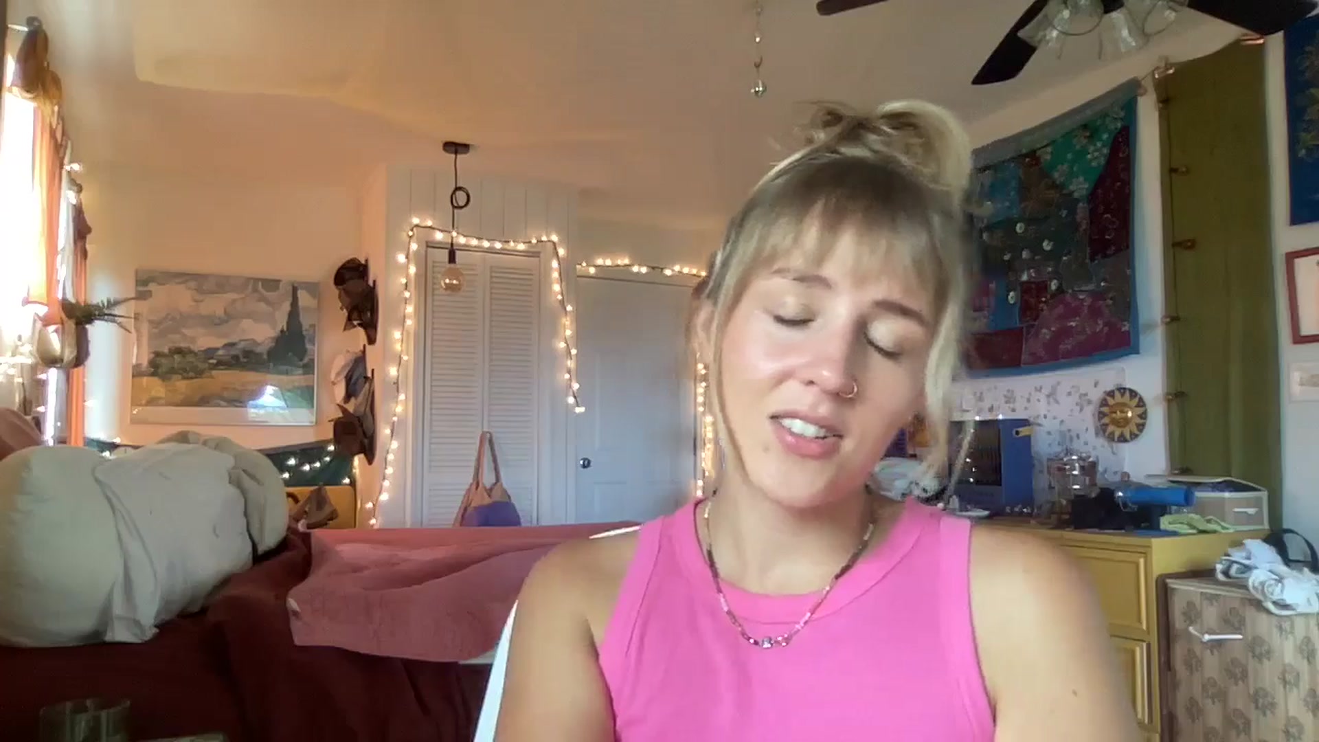 Gallery image thumbnail from PrincessElla_'s myfreecams stream on, 04/26/2024, 22:39 image 8 of 20