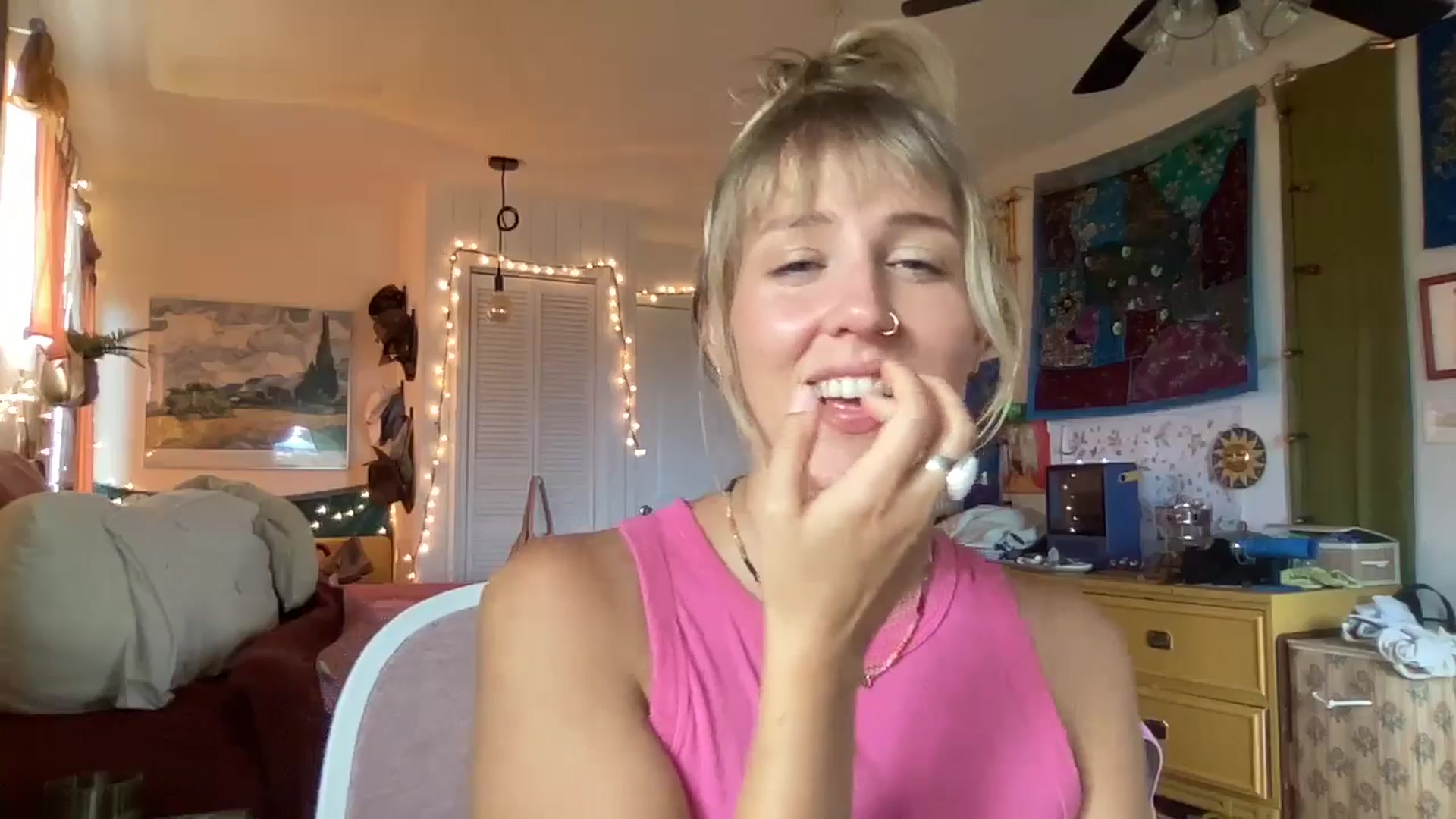 Gallery image thumbnail from PrincessElla_'s myfreecams stream on, 04/26/2024, 22:39 image 5 of 20