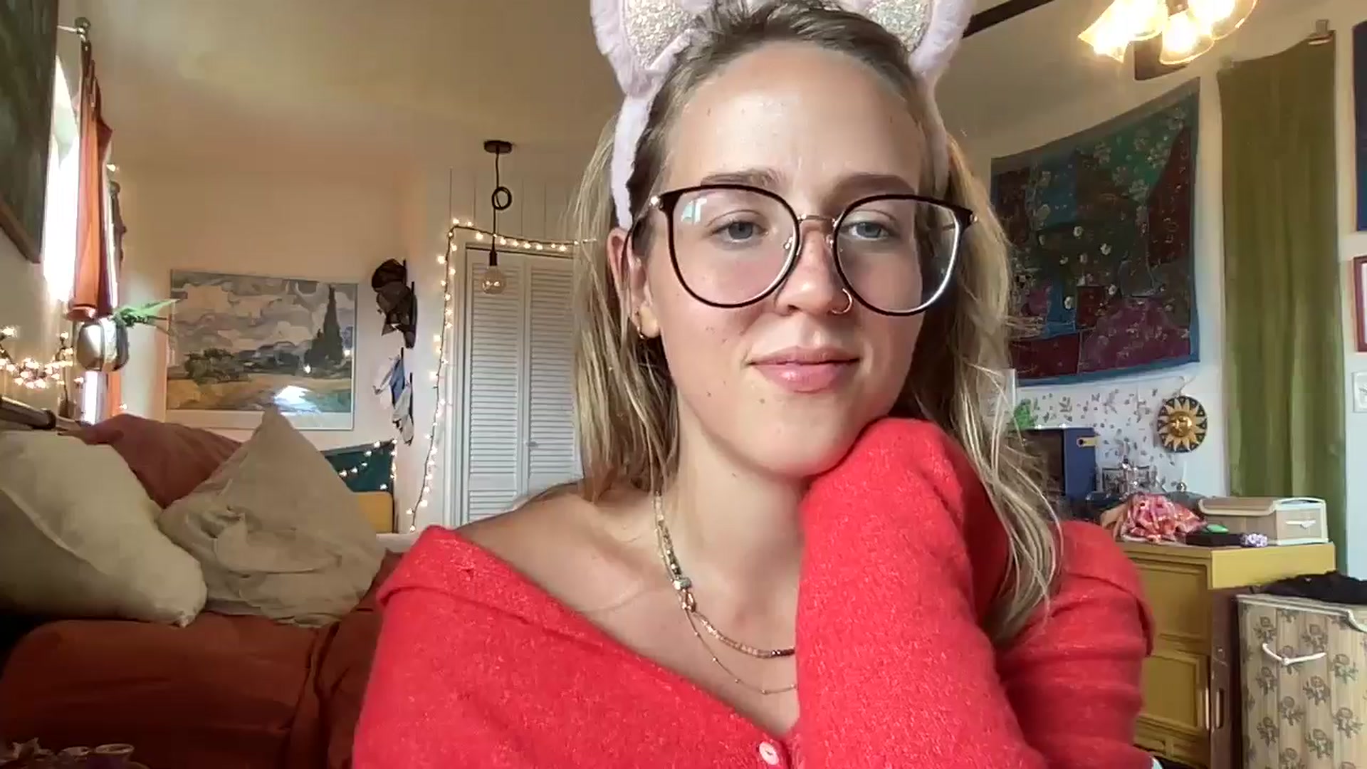 Gallery image thumbnail from PrincessElla_'s myfreecams stream on, 05/24/2024, 24:21 image 11 of 20