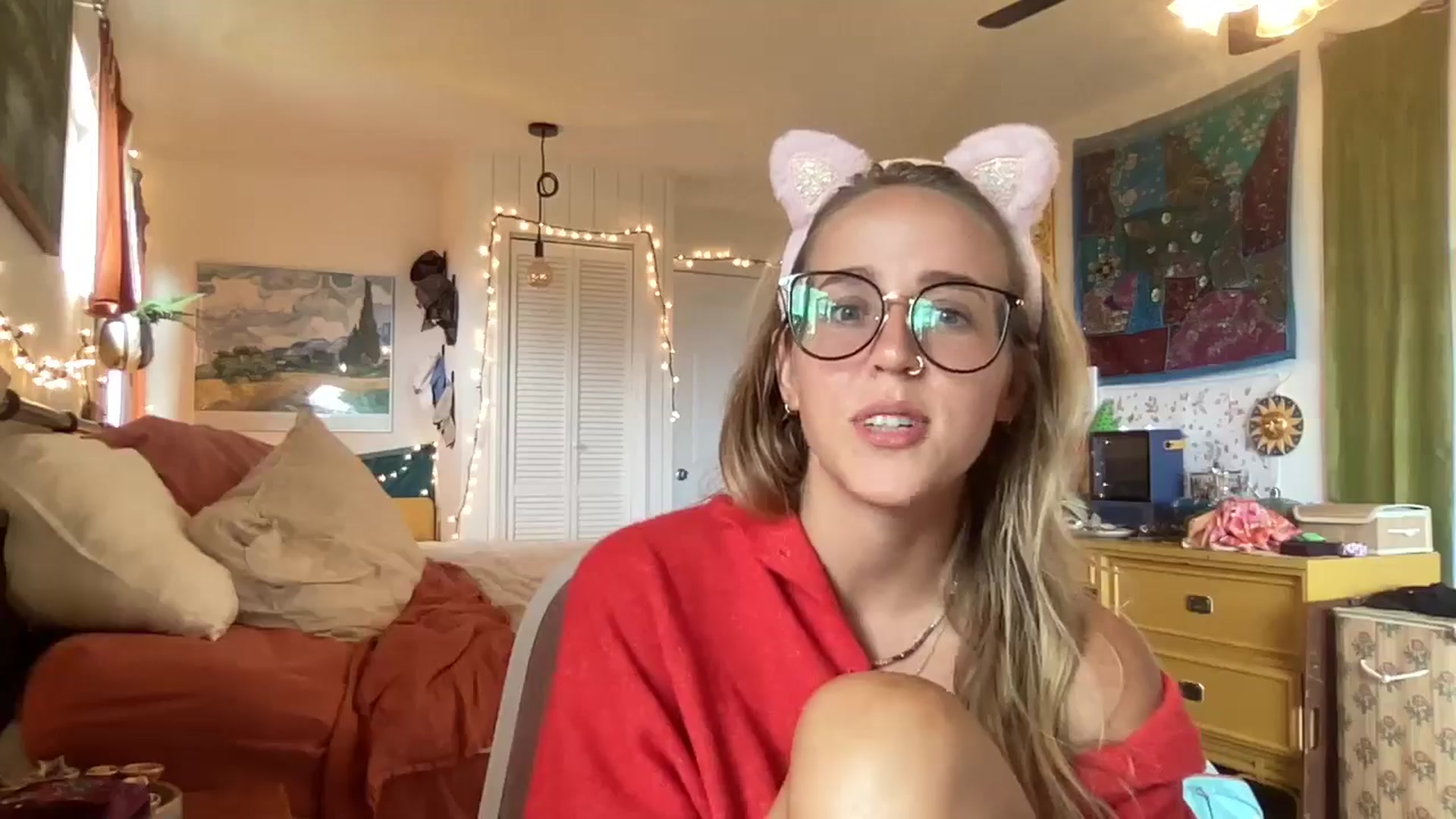 Gallery image thumbnail from PrincessElla_'s myfreecams stream on, 05/24/2024, 24:21 image 3 of 20