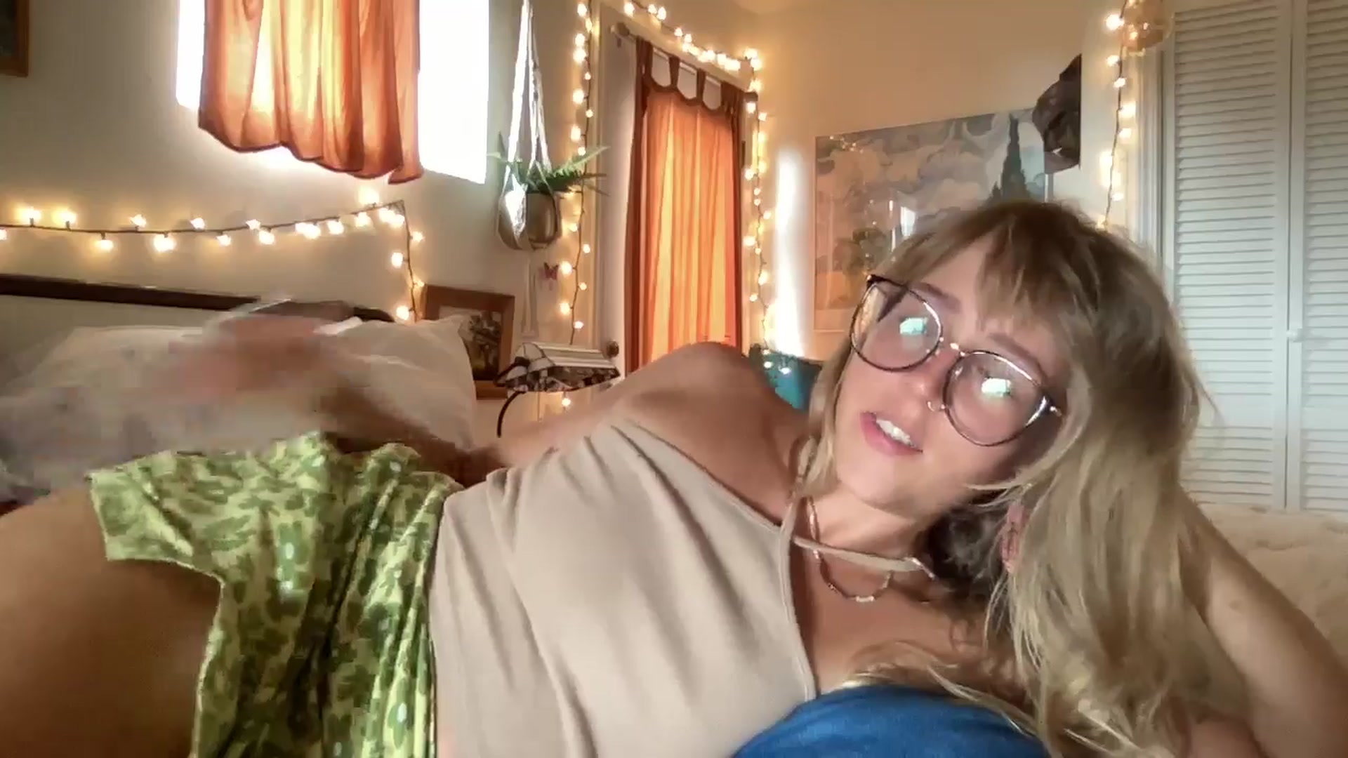 Gallery image thumbnail from PrincessElla_'s myfreecams stream on, 06/08/2024, 02:53 image 5 of 20