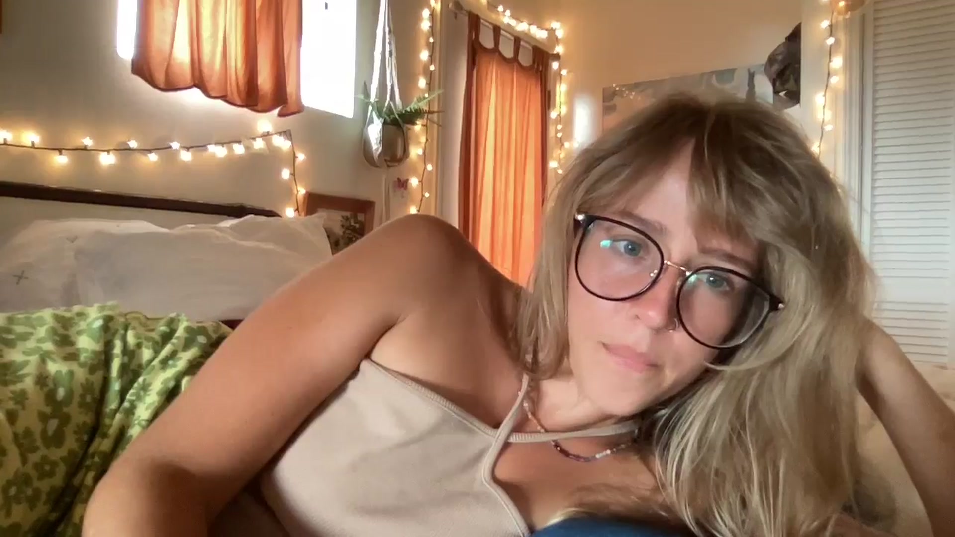 Gallery image thumbnail from PrincessElla_'s myfreecams stream on, 06/08/2024, 02:53 image 14 of 20