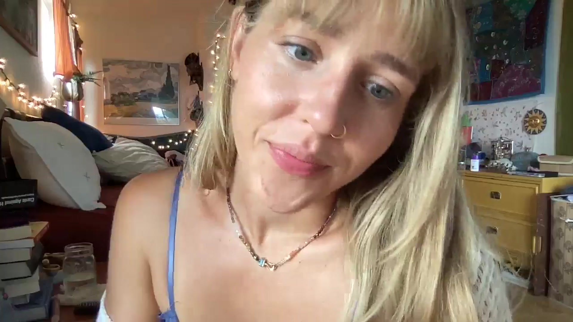 Gallery image thumbnail from PrincessElla_'s myfreecams stream on, 06/15/2024, 19:40 image 12 of 20