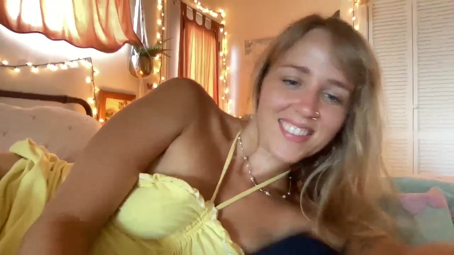 Gallery image thumbnail from PrincessElla_'s myfreecams stream on, 06/22/2024, 18:55 image 20 of 20