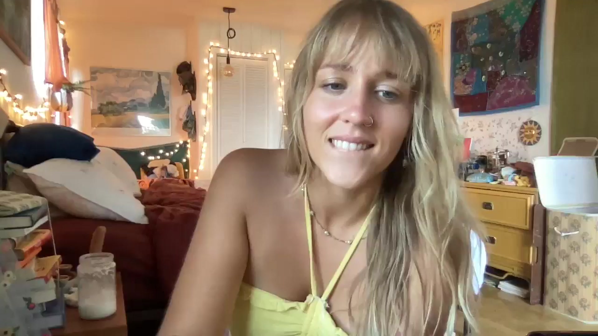 Gallery image thumbnail from PrincessElla_'s myfreecams stream on, 06/22/2024, 18:55 image 1 of 20