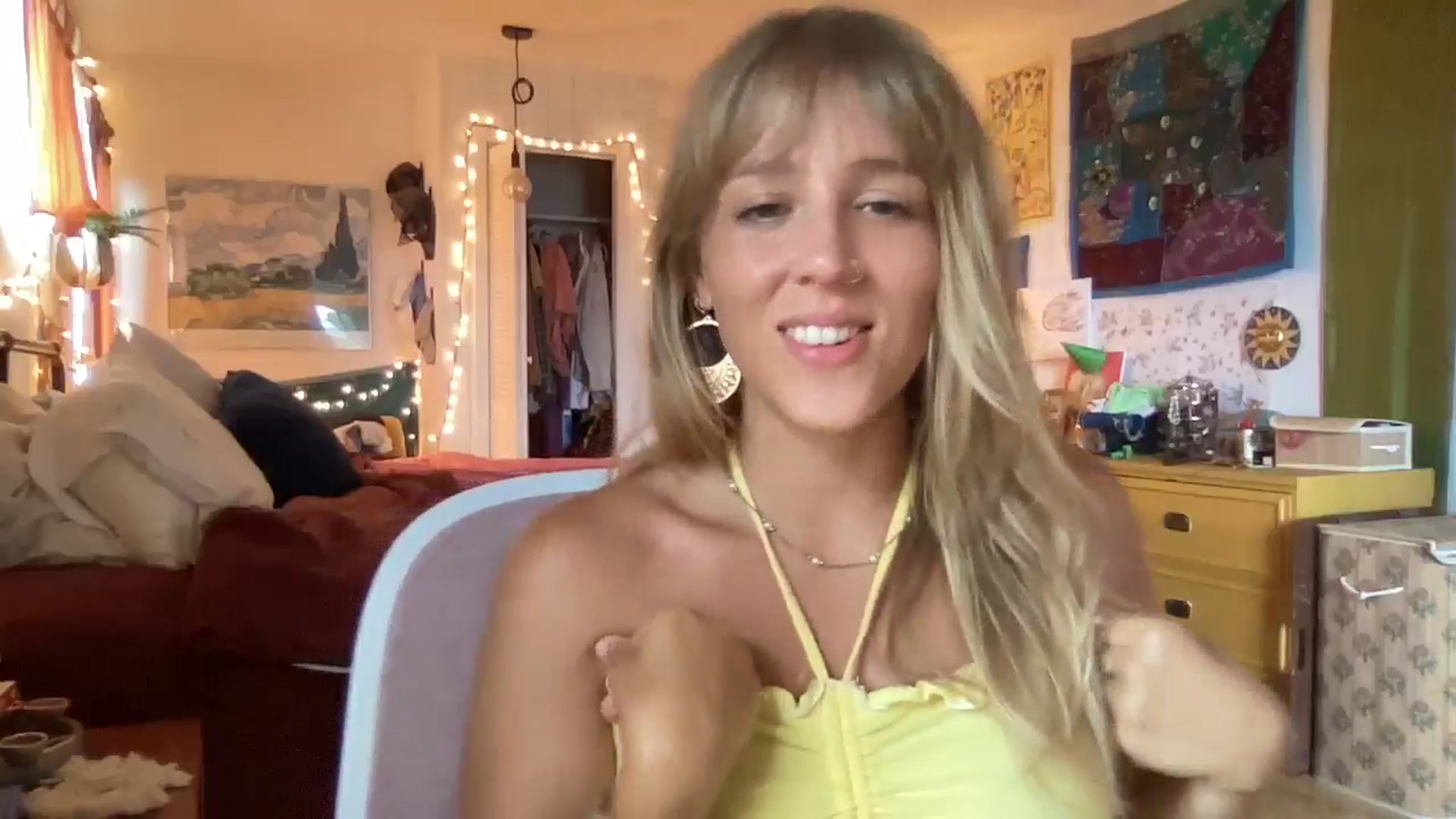 Gallery image thumbnail from PrincessElla_'s myfreecams stream on, 06/28/2024, 20:35 image 2 of 20