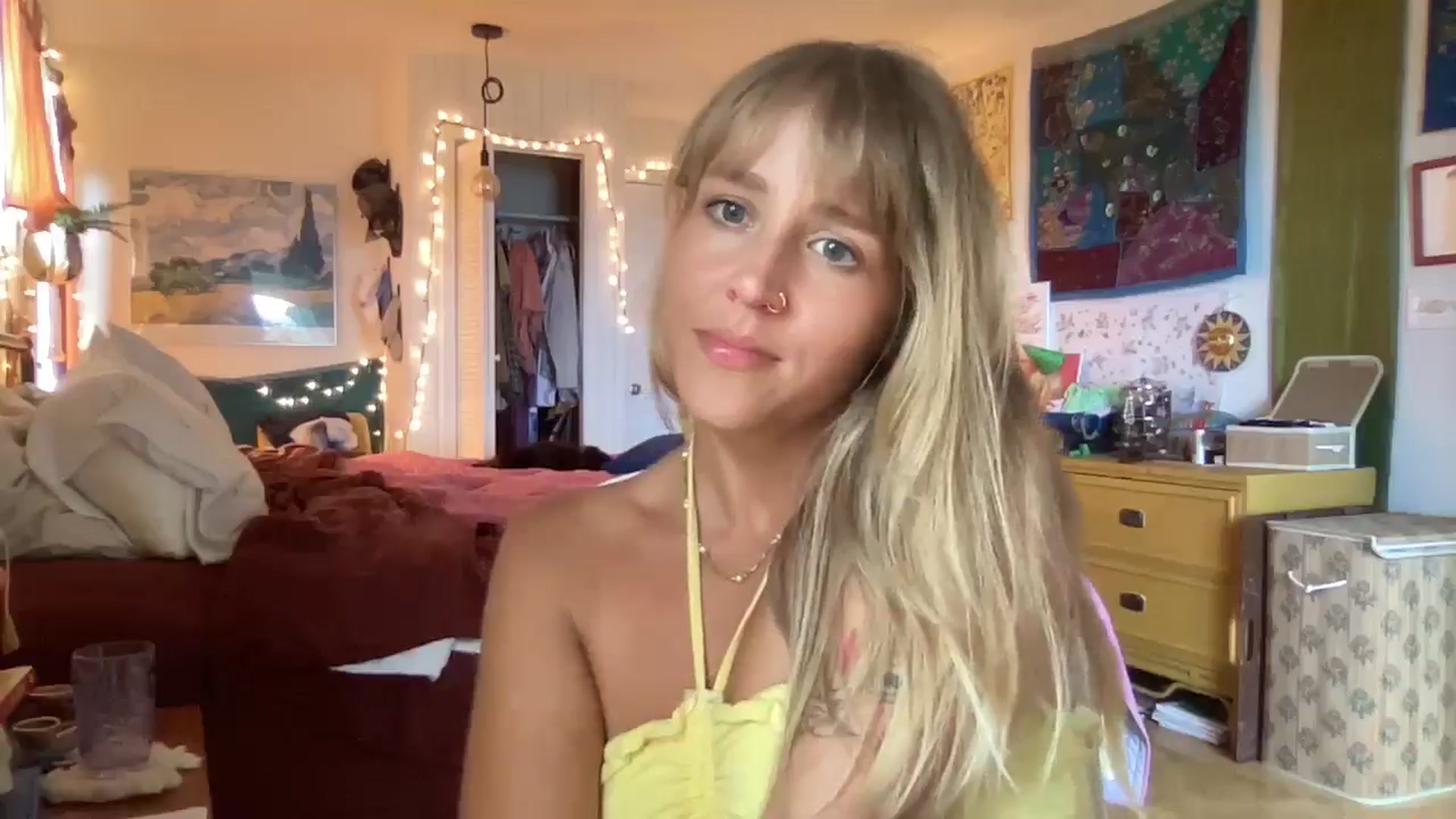 Gallery image thumbnail from PrincessElla_'s myfreecams stream on, 06/28/2024, 22:48 image 4 of 20