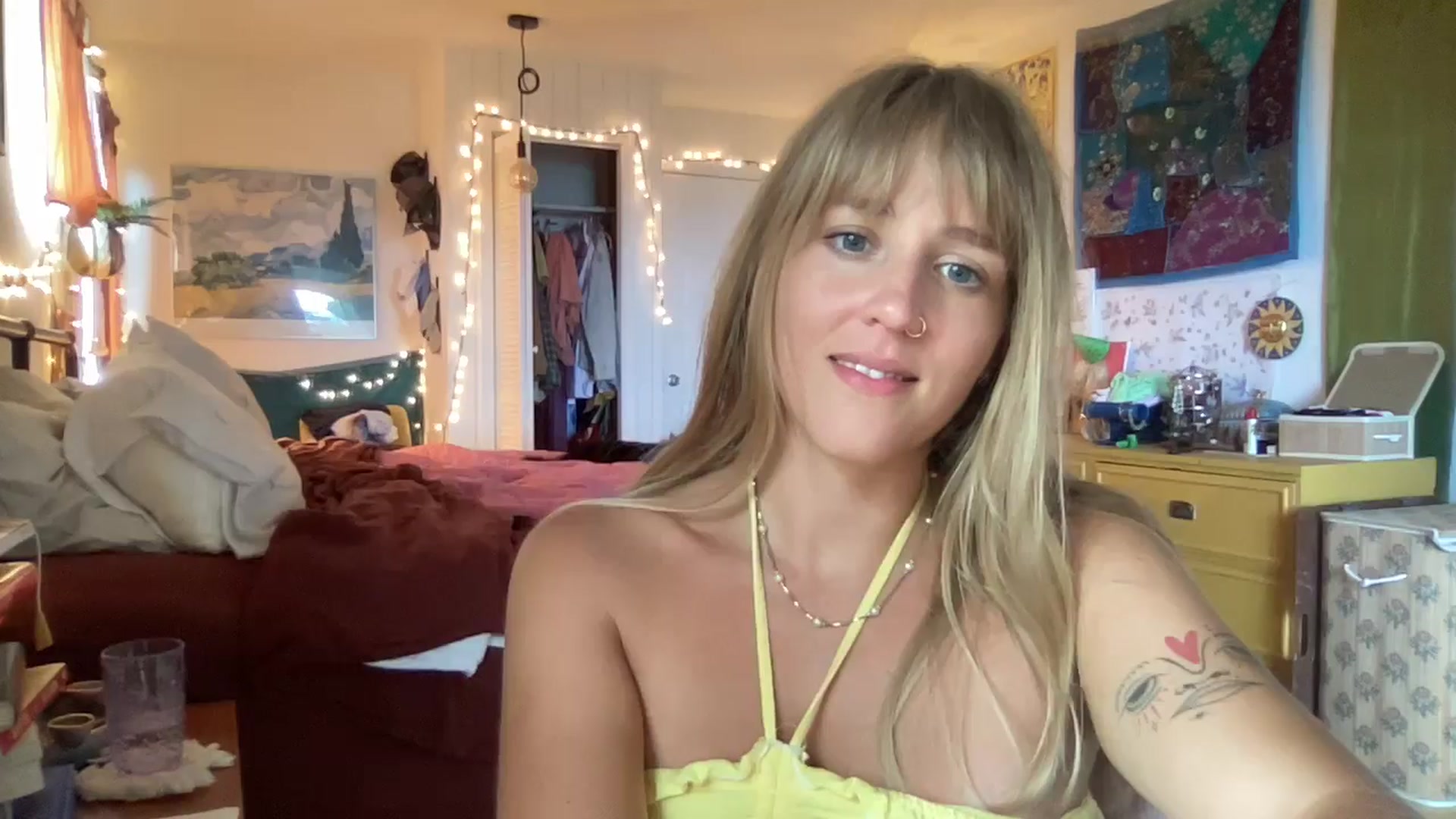 Gallery image thumbnail from PrincessElla_'s myfreecams stream on, 06/28/2024, 22:48 image 18 of 20