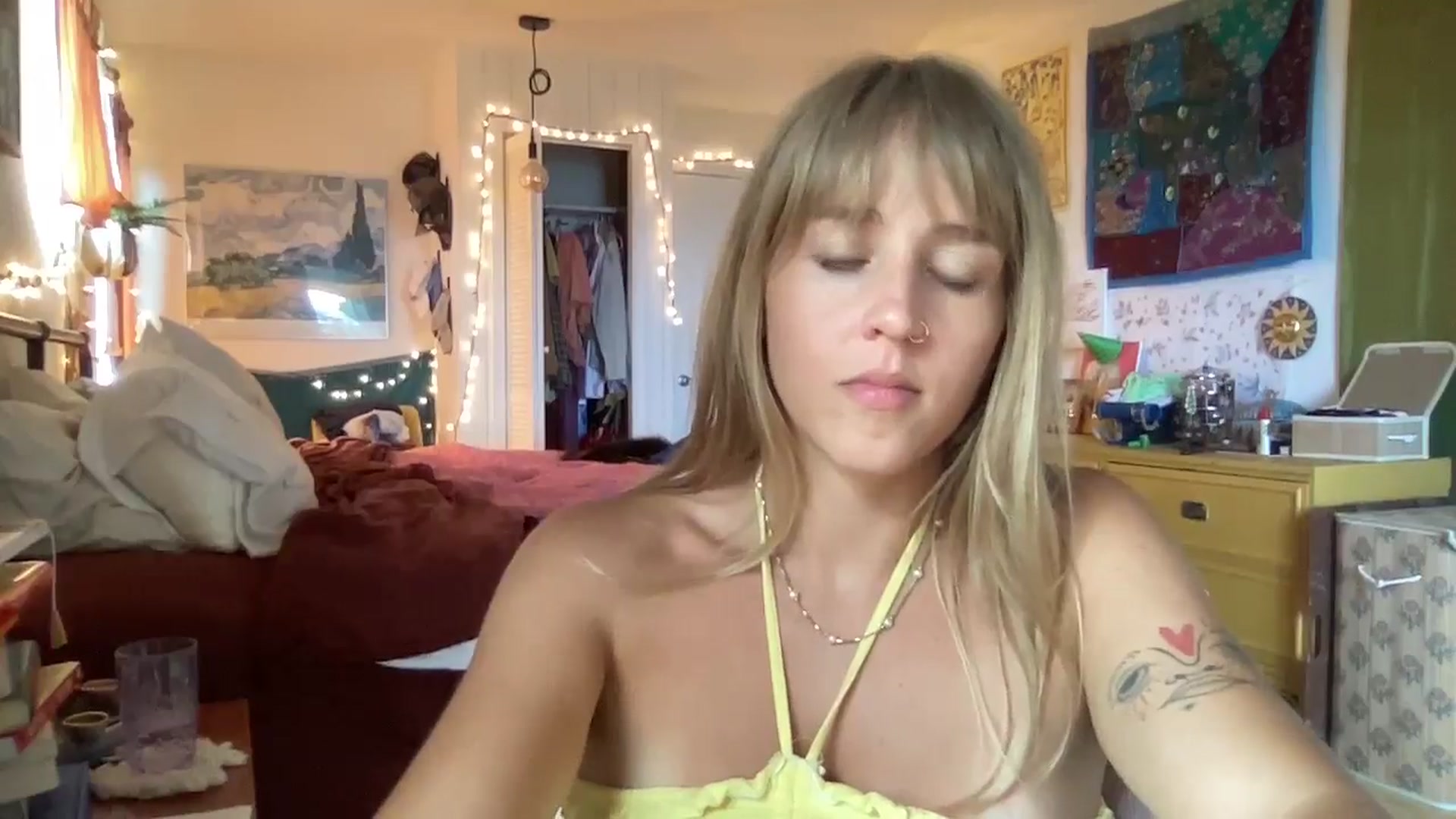 Gallery image thumbnail from PrincessElla_'s myfreecams stream on, 06/28/2024, 22:48 image 20 of 20