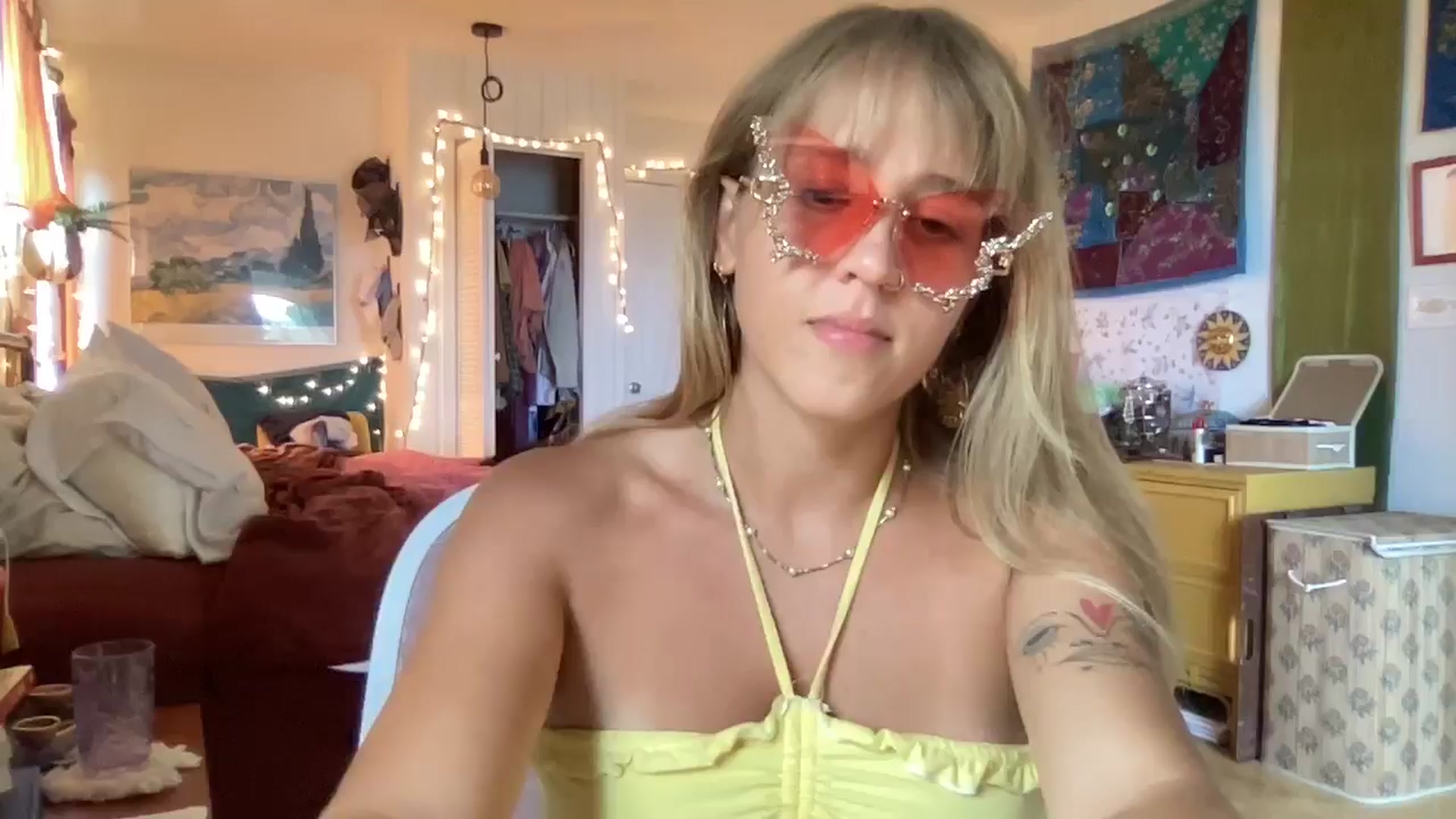 Gallery image thumbnail from PrincessElla_'s myfreecams stream on, 06/28/2024, 22:48 image 1 of 20