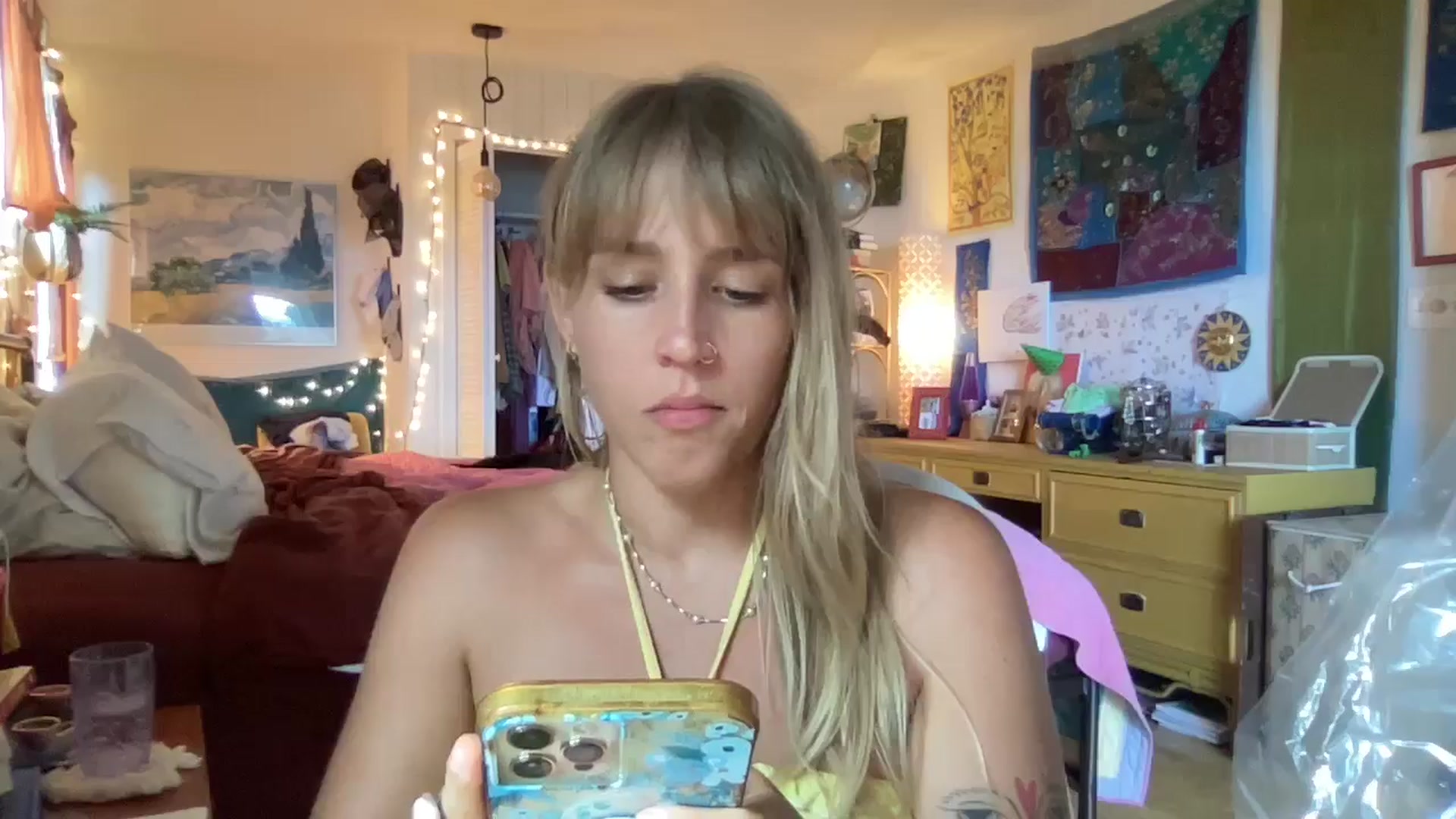 Gallery image thumbnail from PrincessElla_'s myfreecams stream on, 06/28/2024, 22:48 image 11 of 20