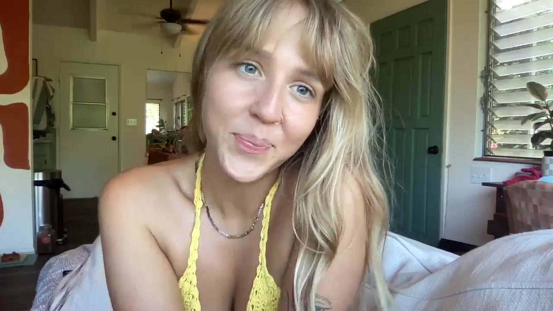 Gallery image thumbnail from PrincessElla_'s myfreecams stream on, 07/03/2024, 20:24 image 13 of 20