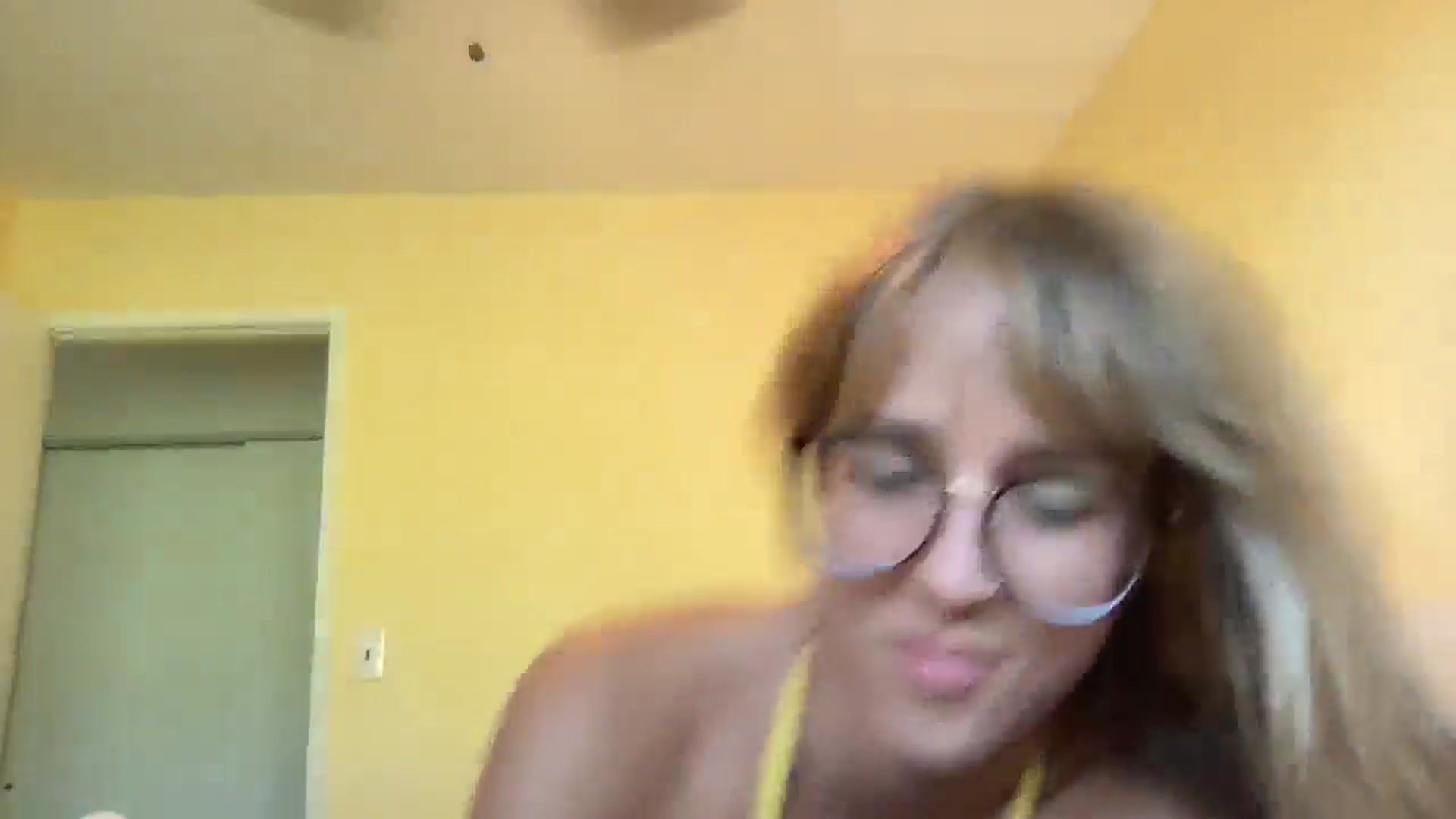 Gallery image thumbnail from PrincessElla_'s myfreecams stream on, 07/03/2024, 20:24 image 18 of 20