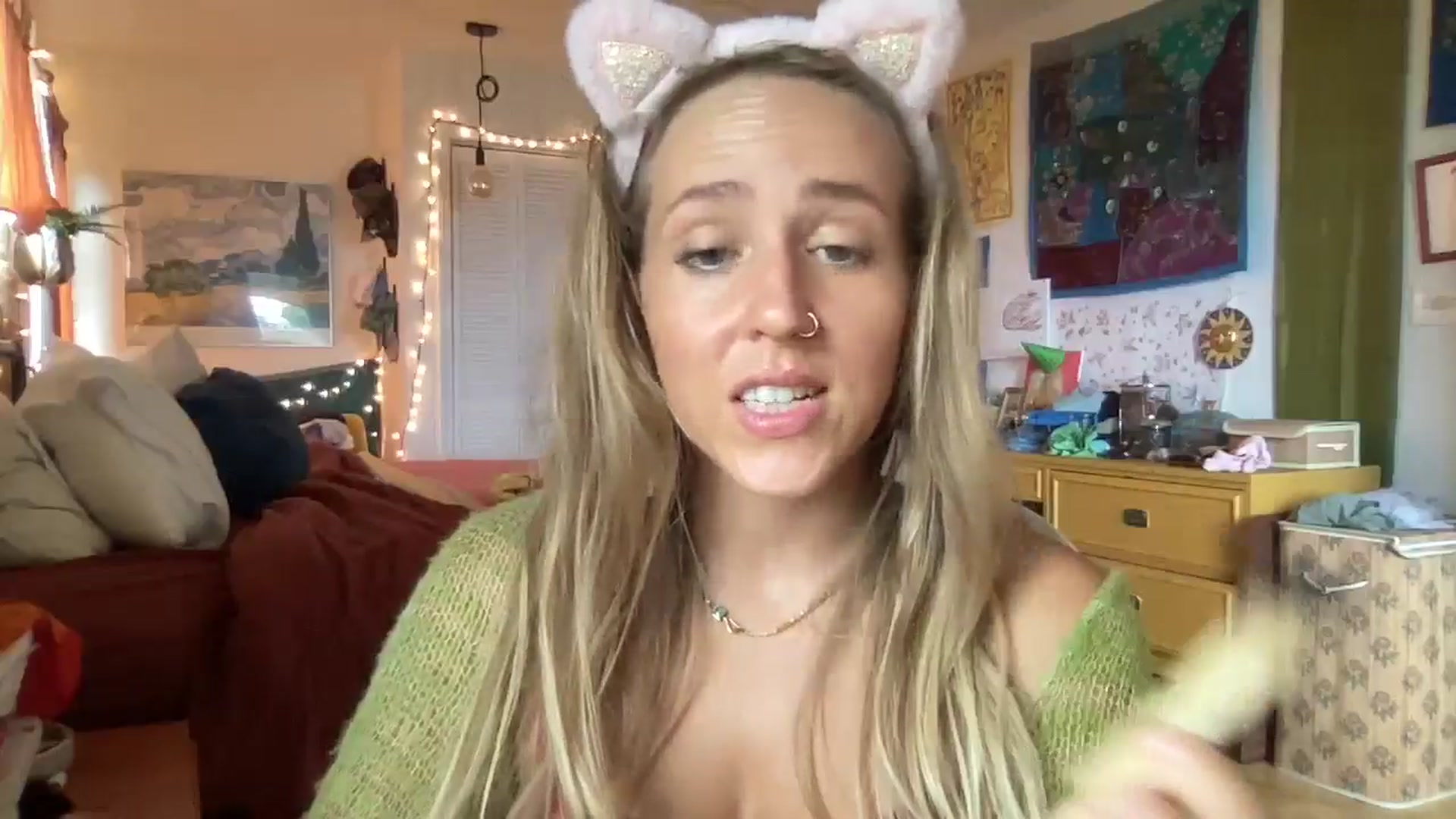 Gallery image thumbnail from PrincessElla_'s myfreecams stream on, 07/06/2024, 22:14 image 17 of 20