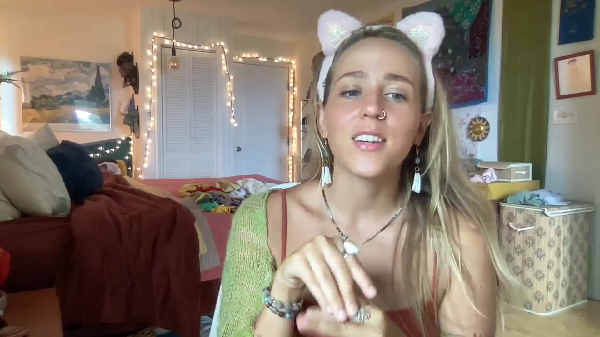 Gallery image thumbnail from PrincessElla_'s myfreecams stream on, 07/06/2024, 22:14 image 5 of 20